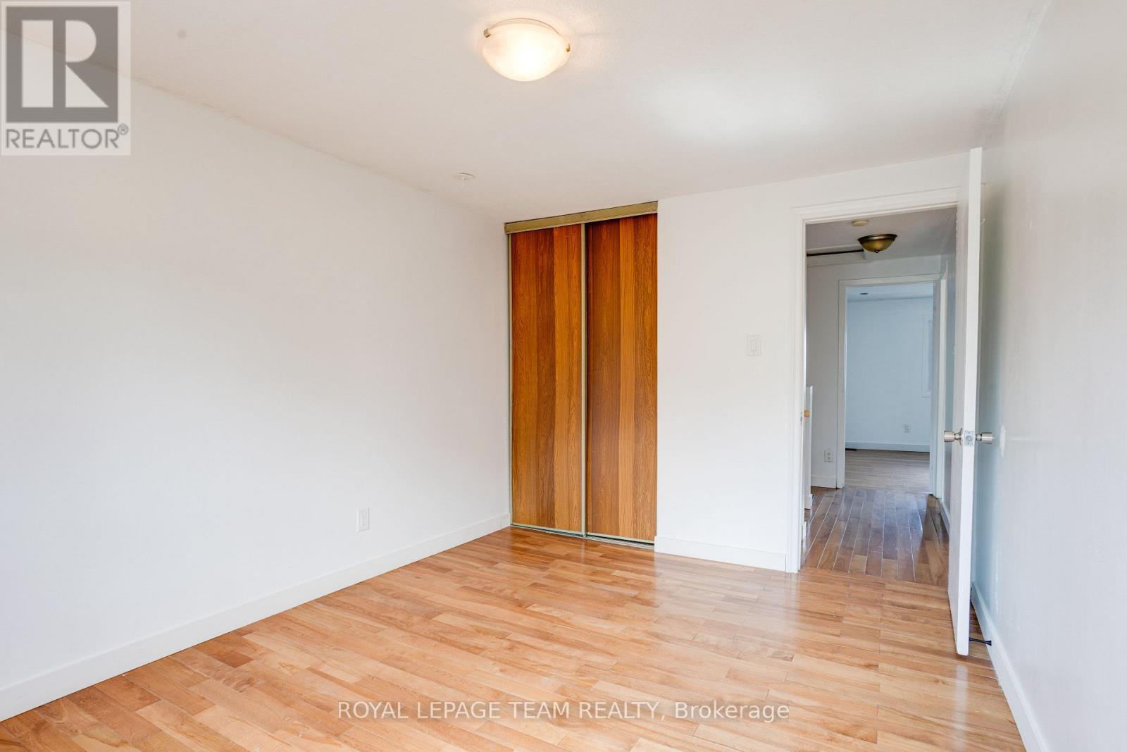 52 - 2669 Southvale Crescent Property Photo 19