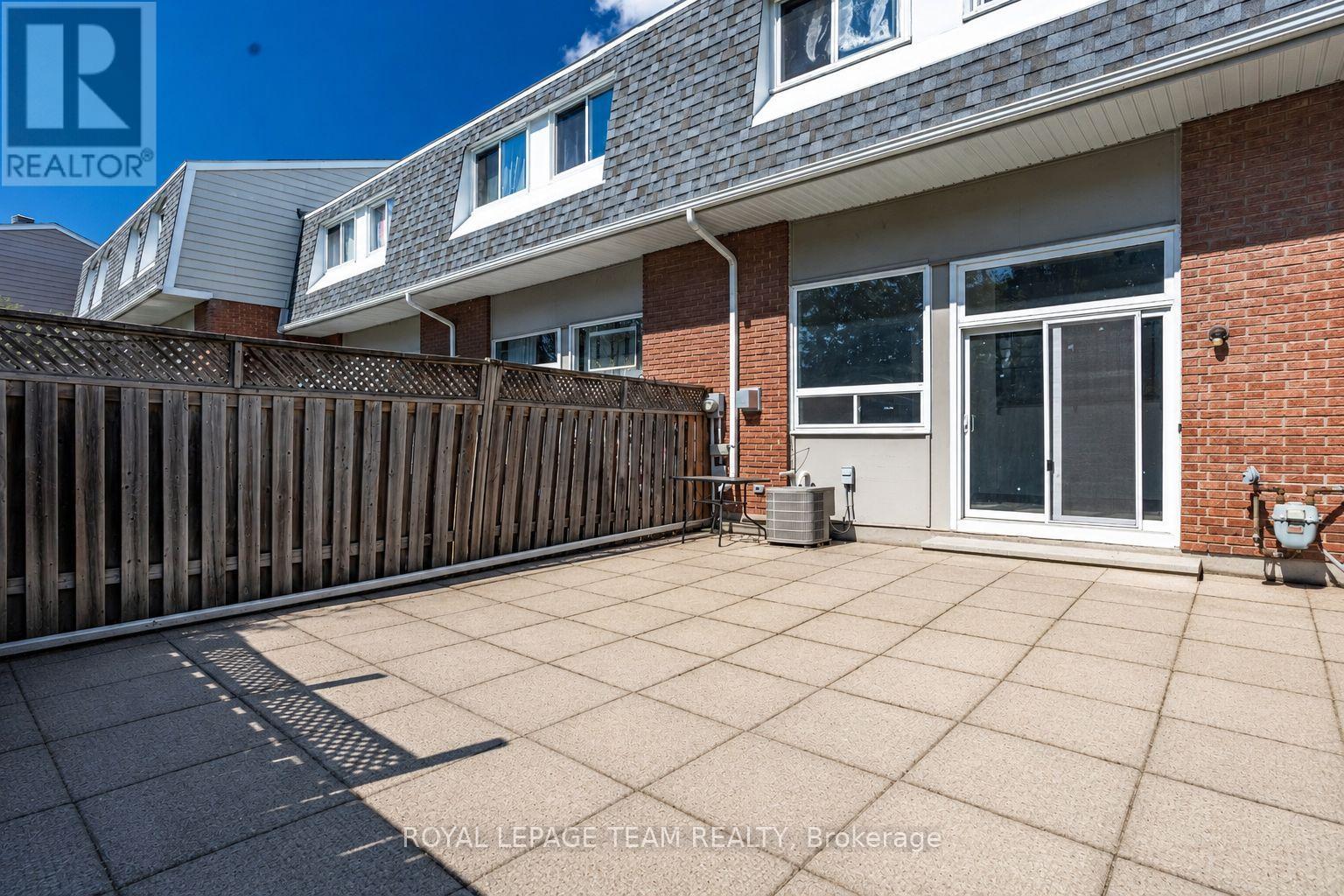52 - 2669 Southvale Crescent Property Photo 26