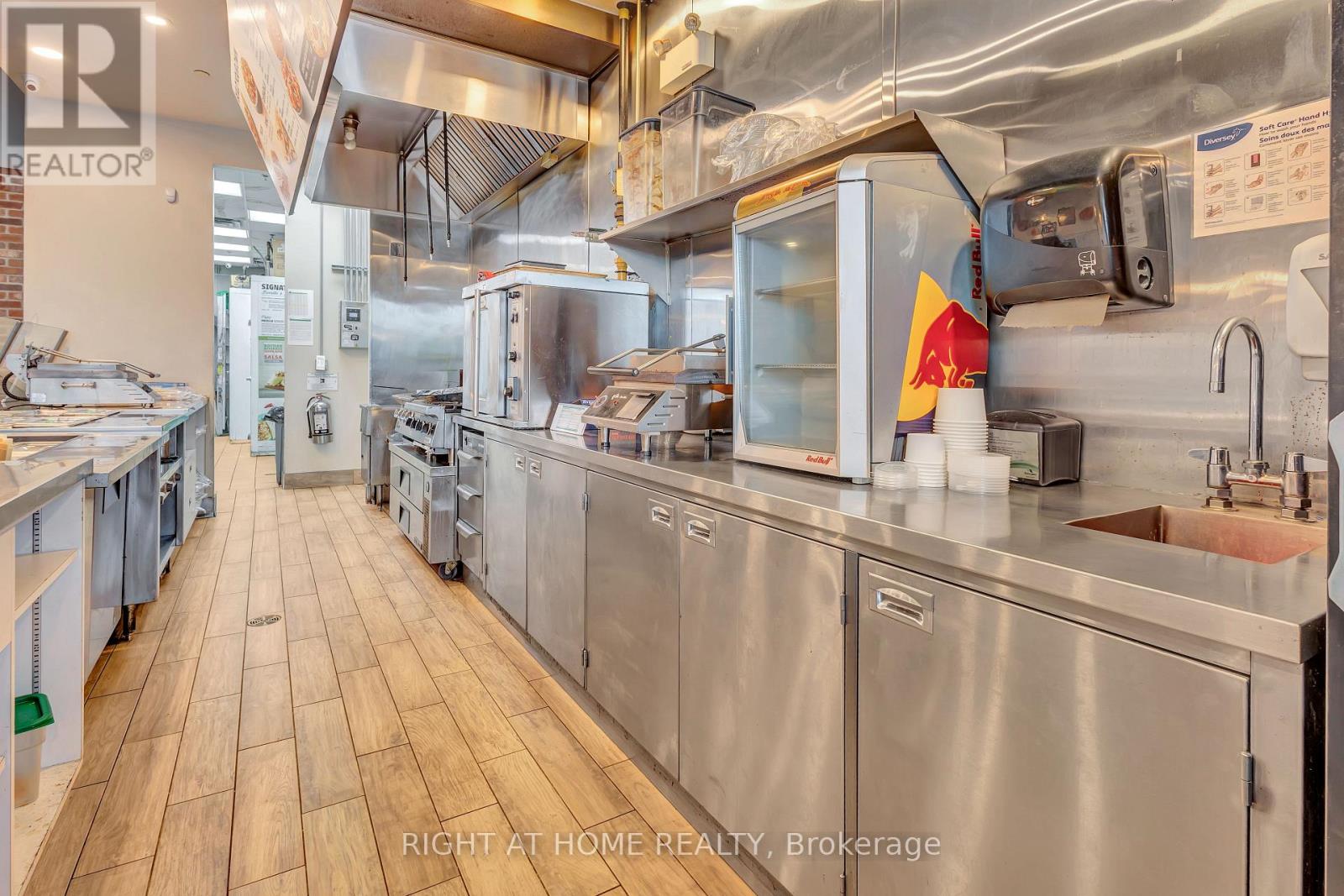 6081 Hazeldean Road Property Photo 15