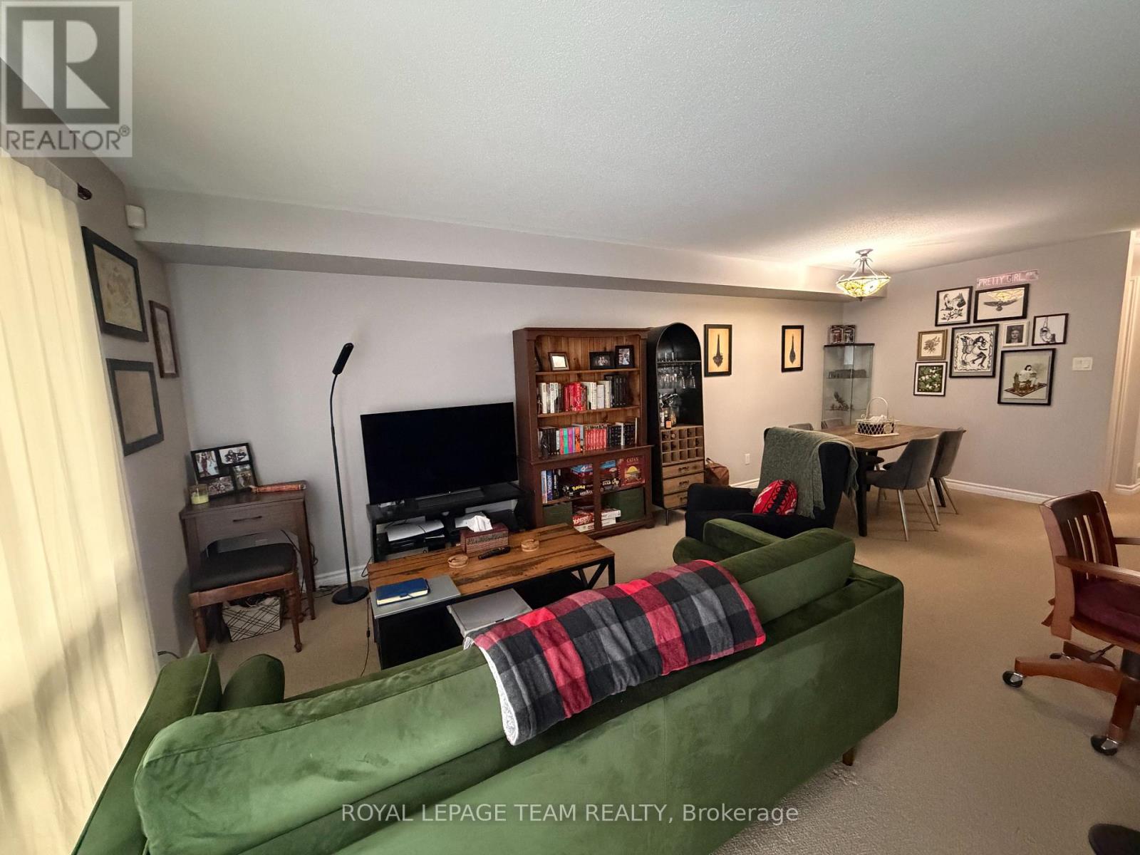 A - 419 Chapman Mills Drive Property Photo 15