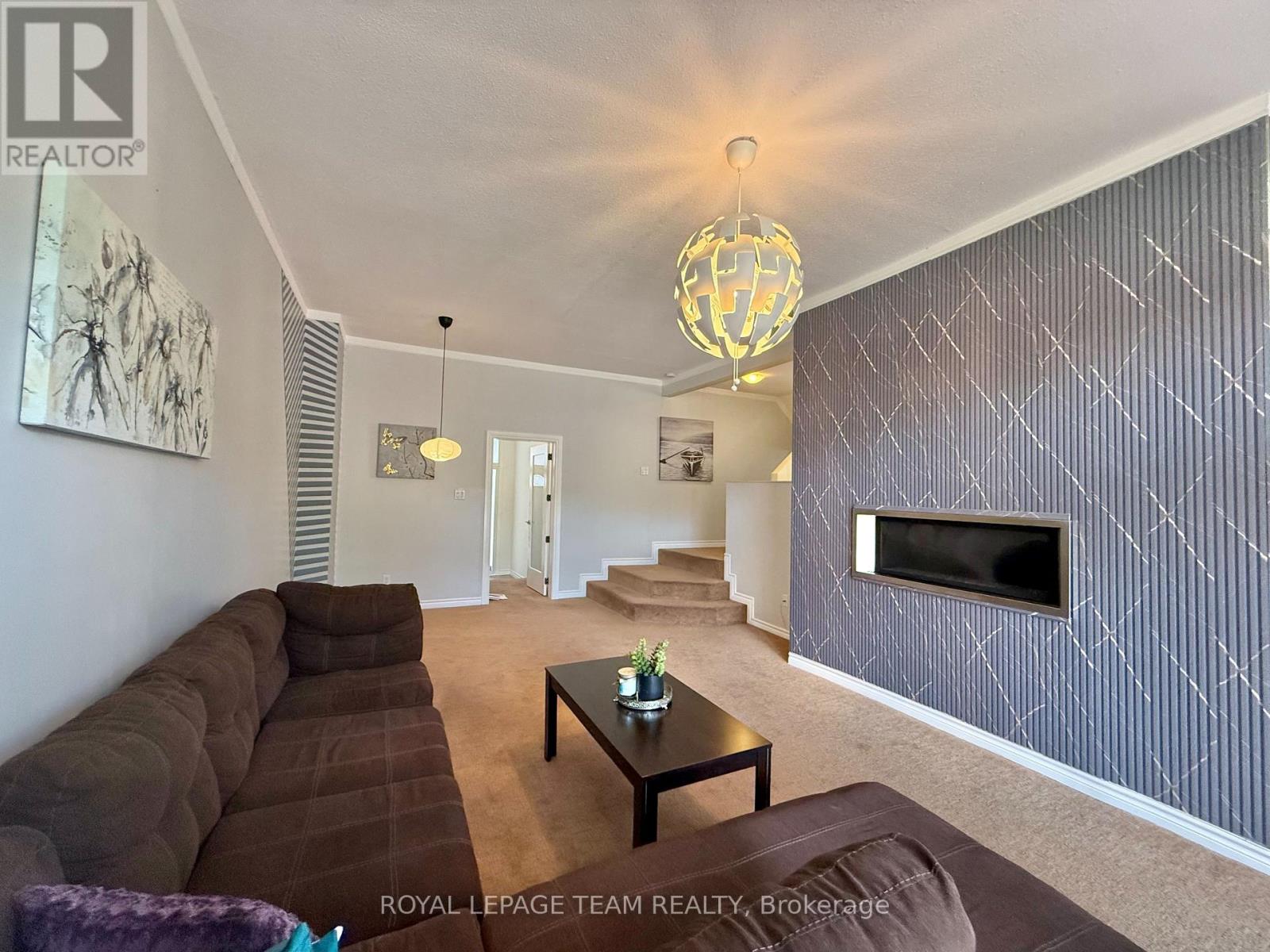 31 Rastila Crescent Property Photo 6