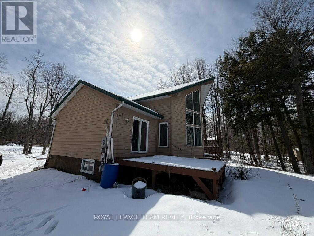 685 Kidd Road Property Photo 6