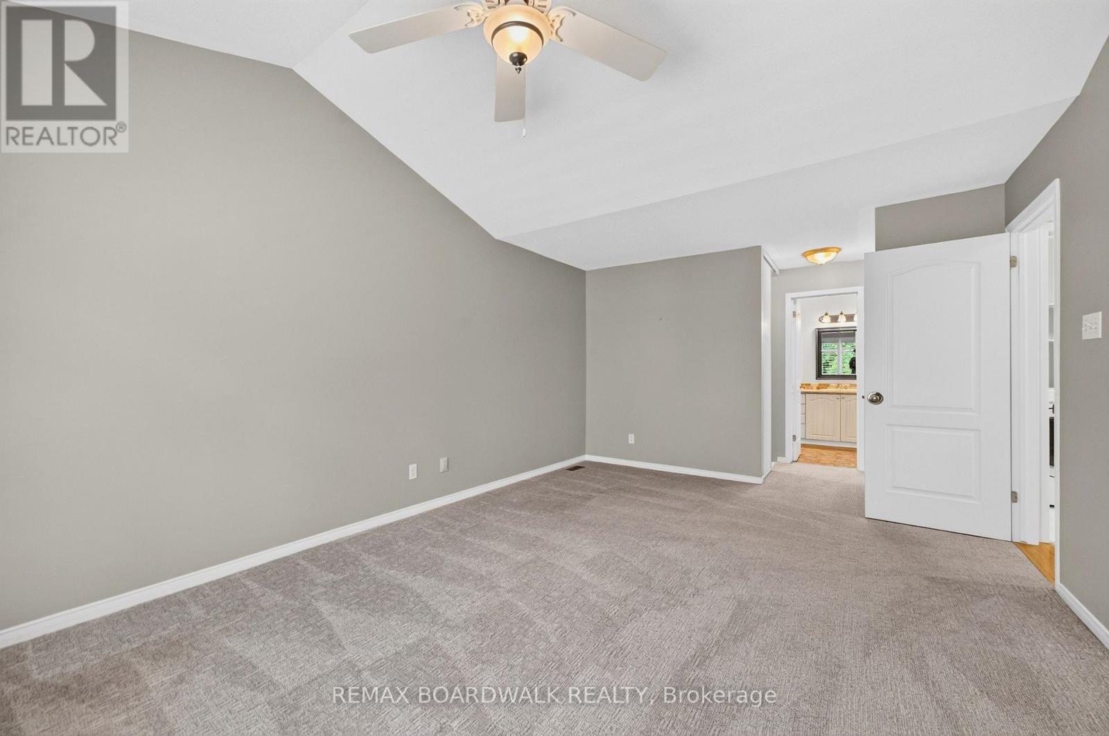 22 Burnstead Crescent Property Photo 16