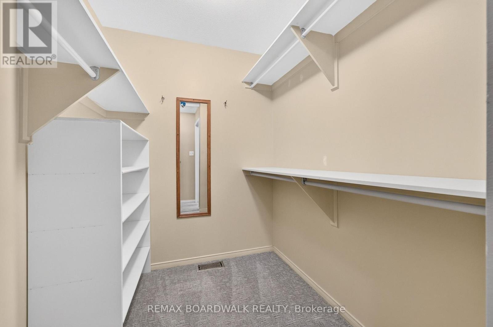 22 Burnstead Crescent Property Photo 17