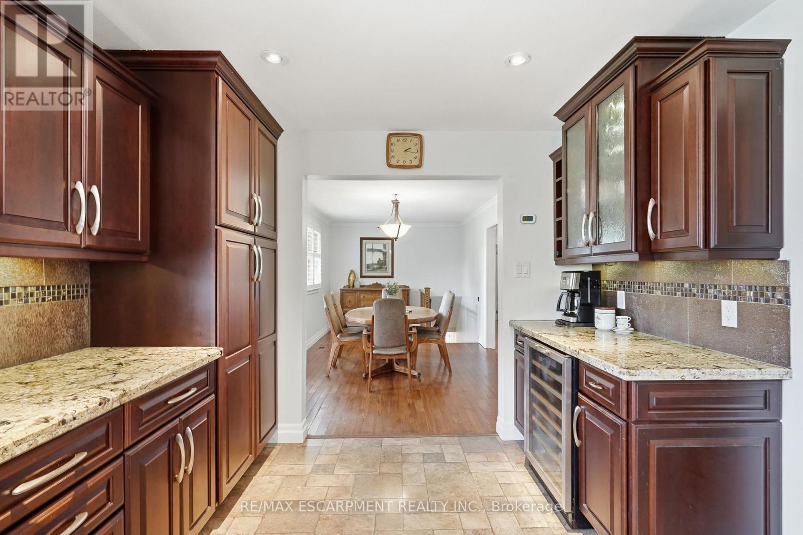 9784 Goodale Road Property Photo 12