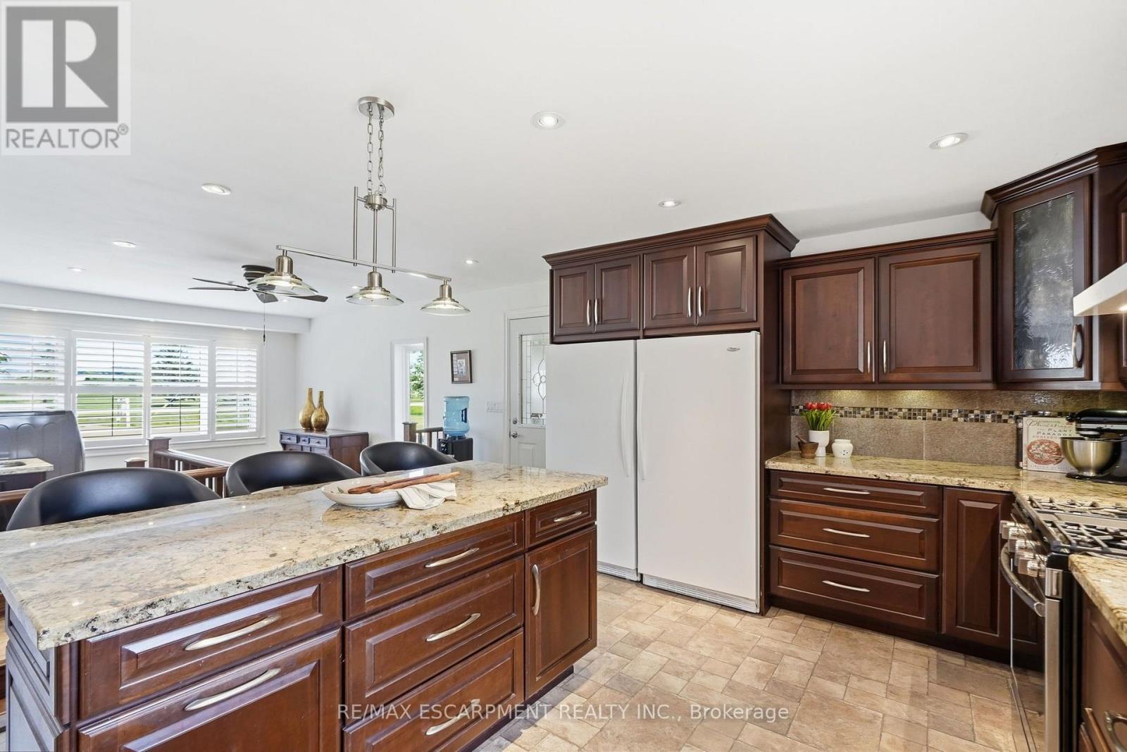 9784 Goodale Road Property Photo 13