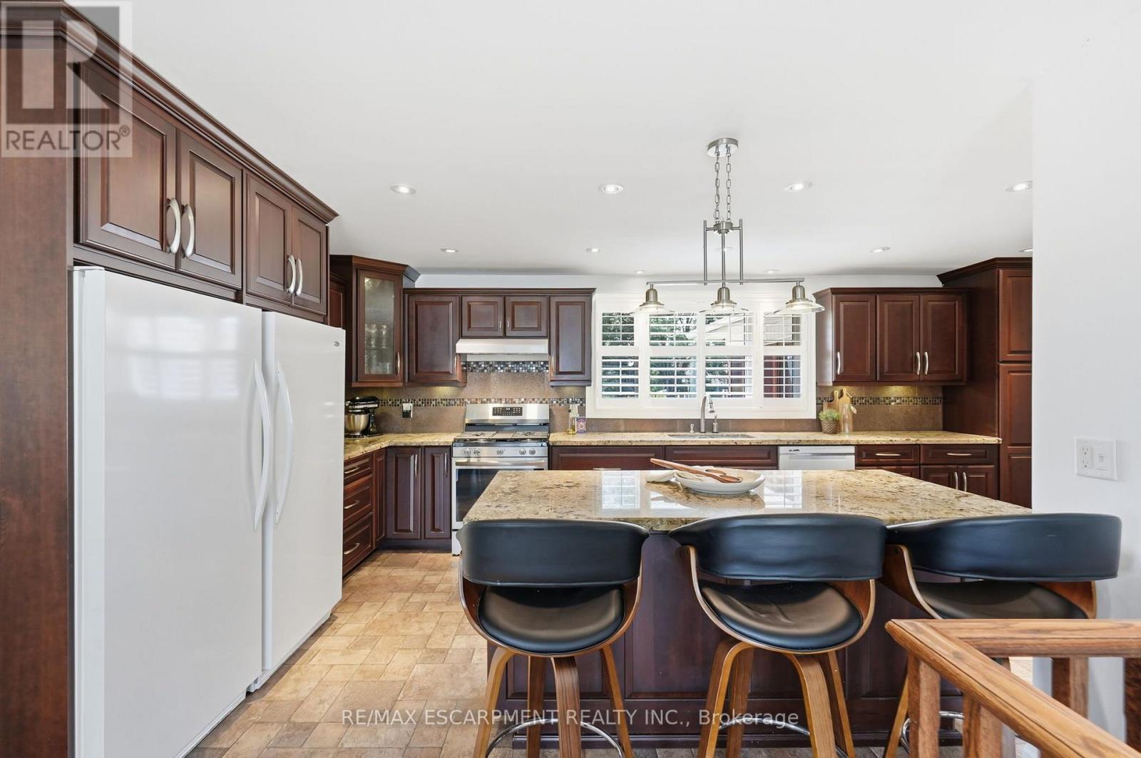 9784 Goodale Road Property Photo 14