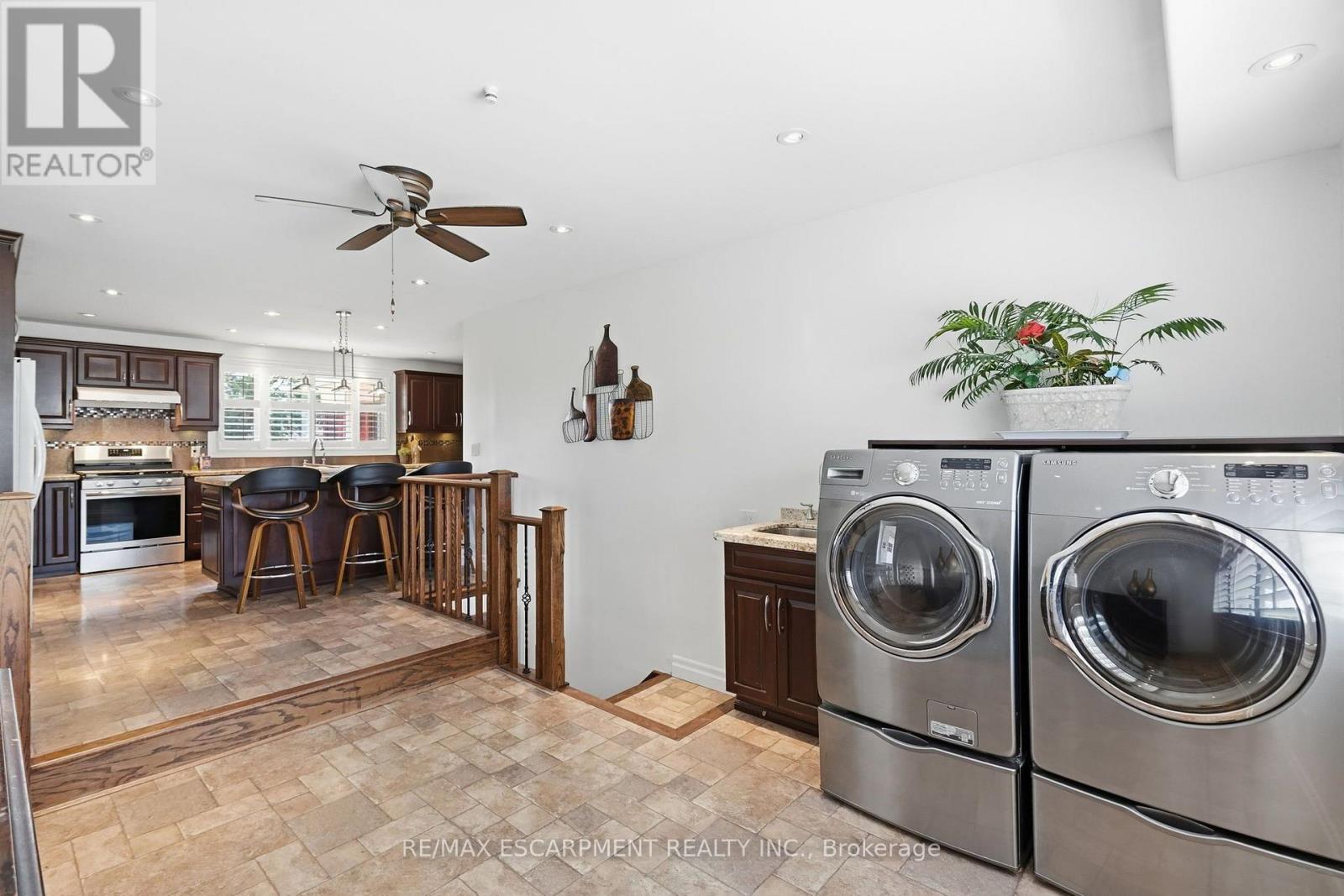 9784 Goodale Road Property Photo 16