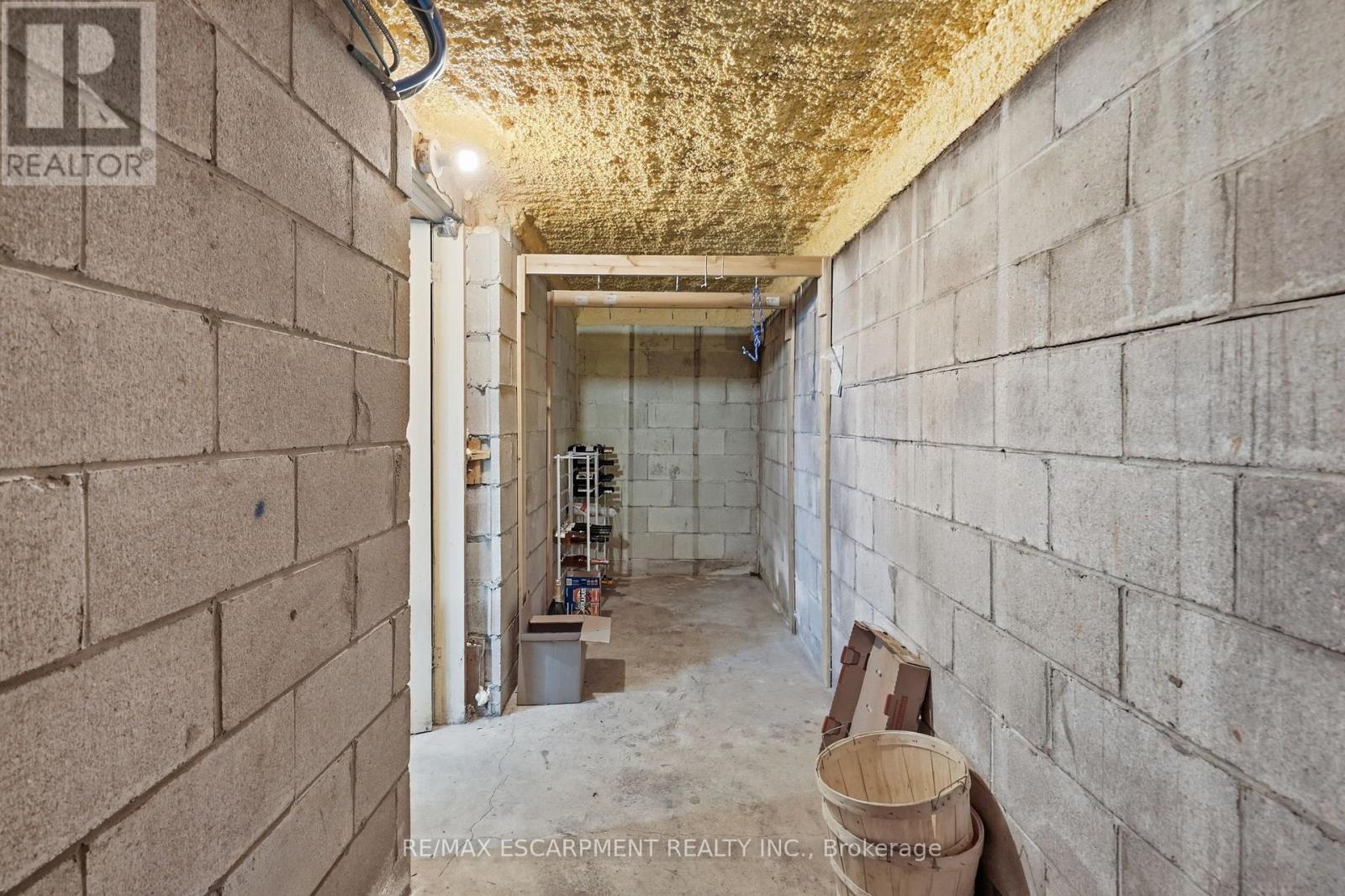 9784 Goodale Road Property Photo 32