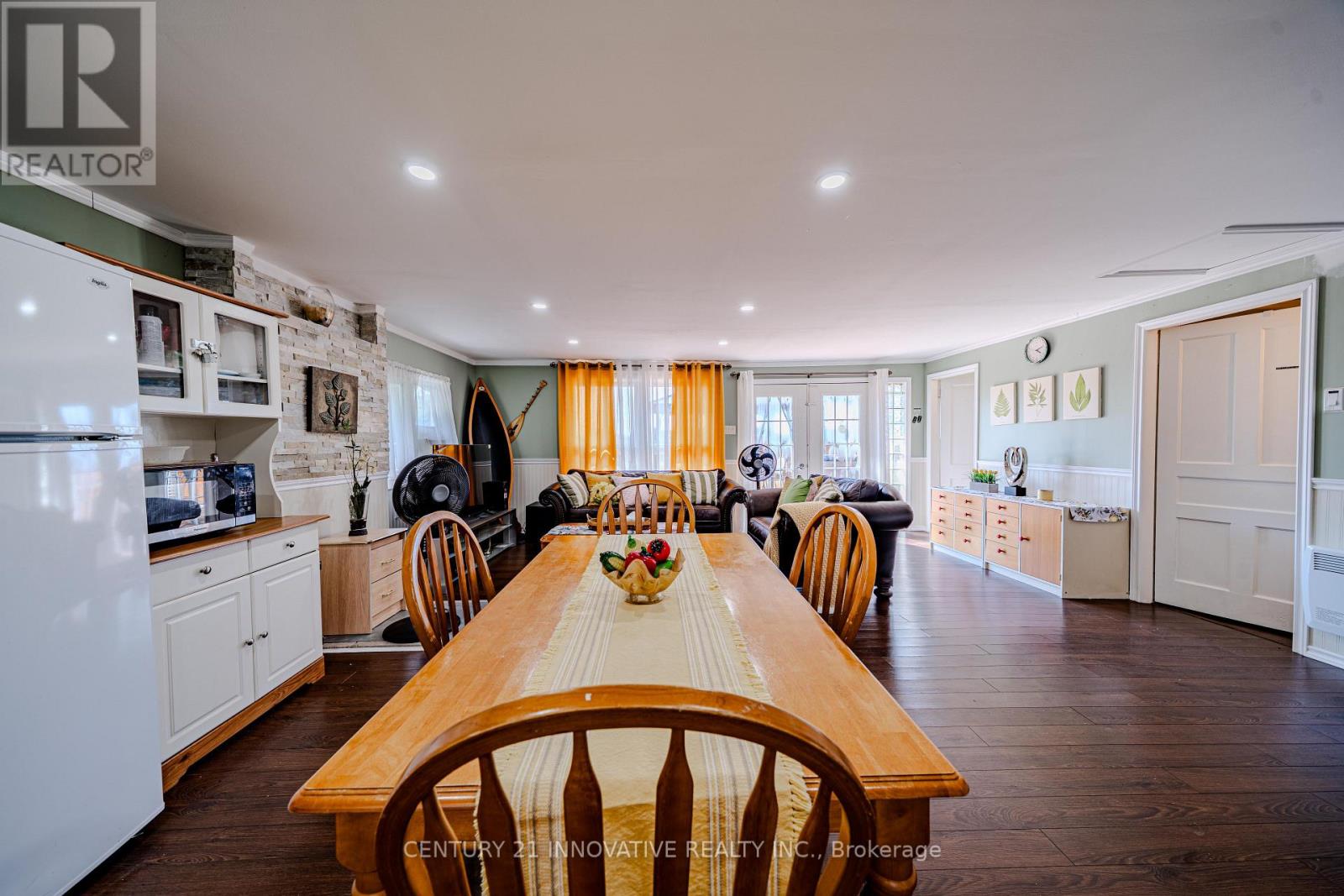 73 Loon Street Property Photo 21