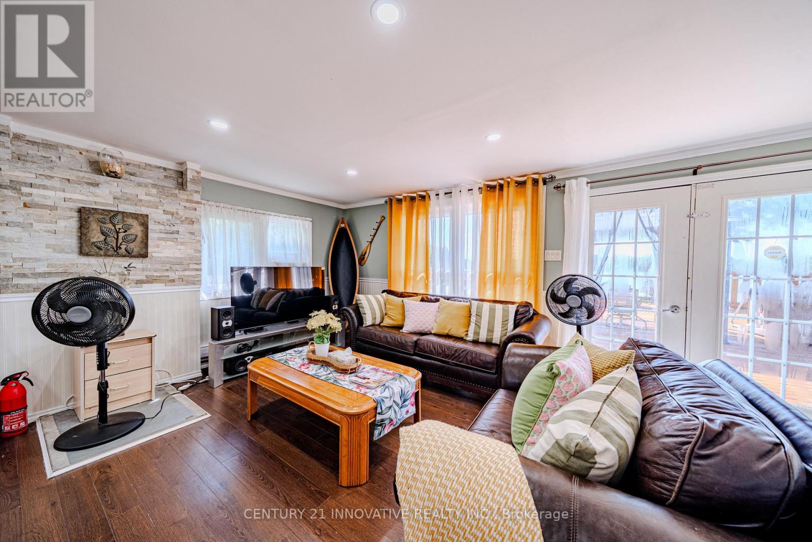 73 Loon Street Property Photo 25