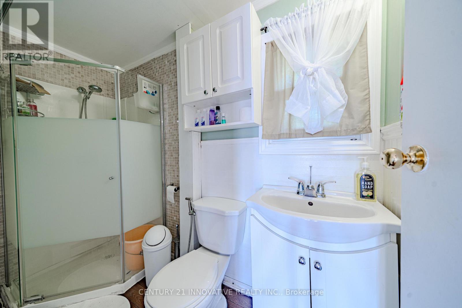 73 Loon Street Property Photo 32