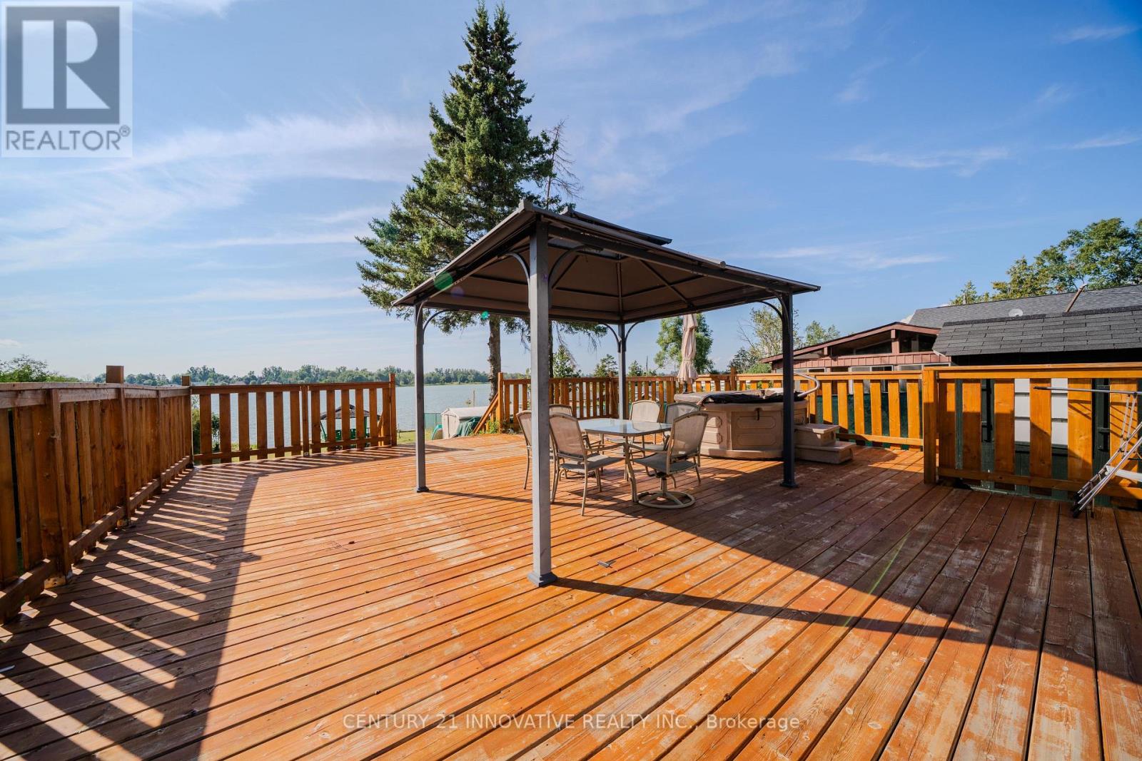 73 Loon Street Property Photo 38