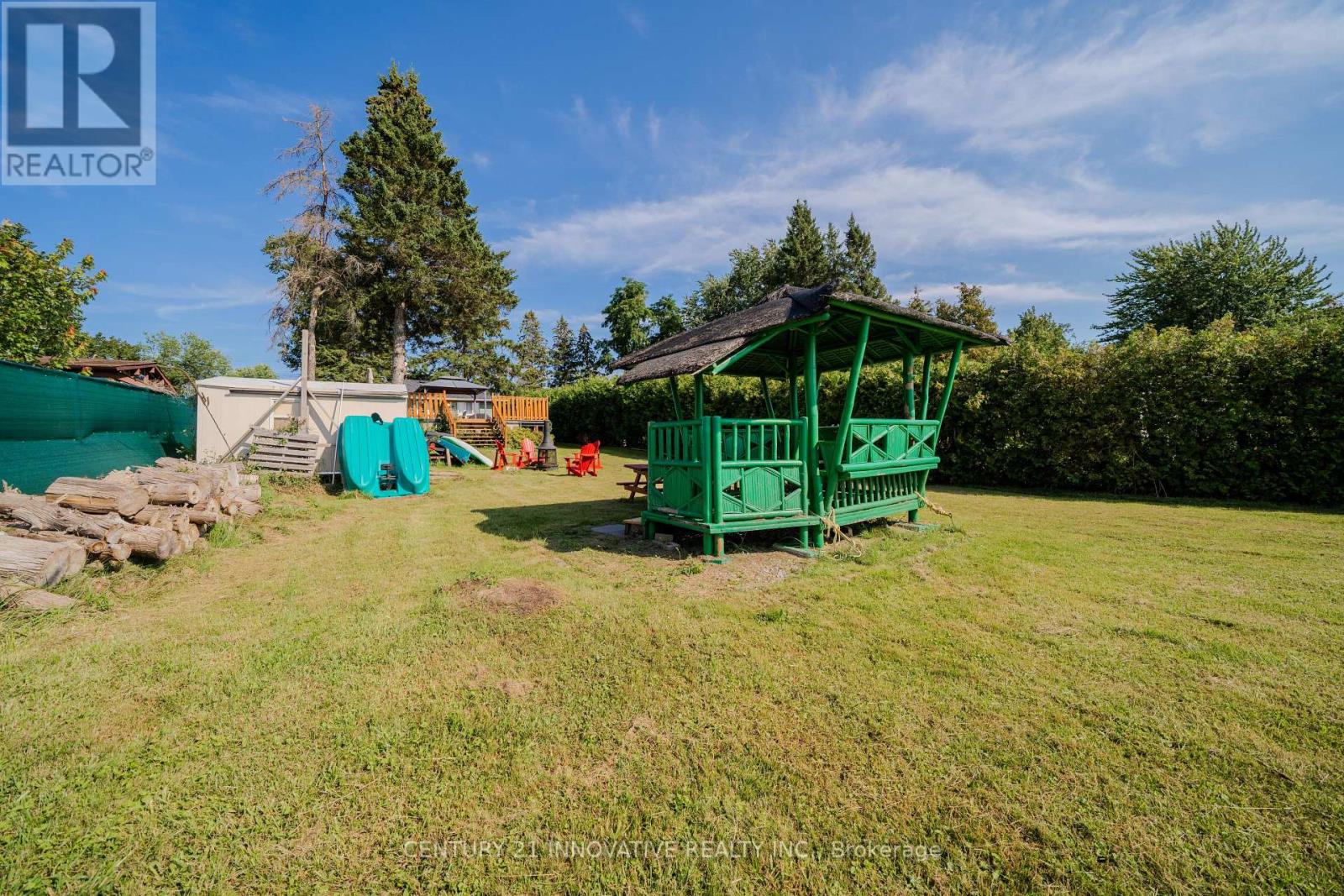 73 Loon Street Property Photo 45