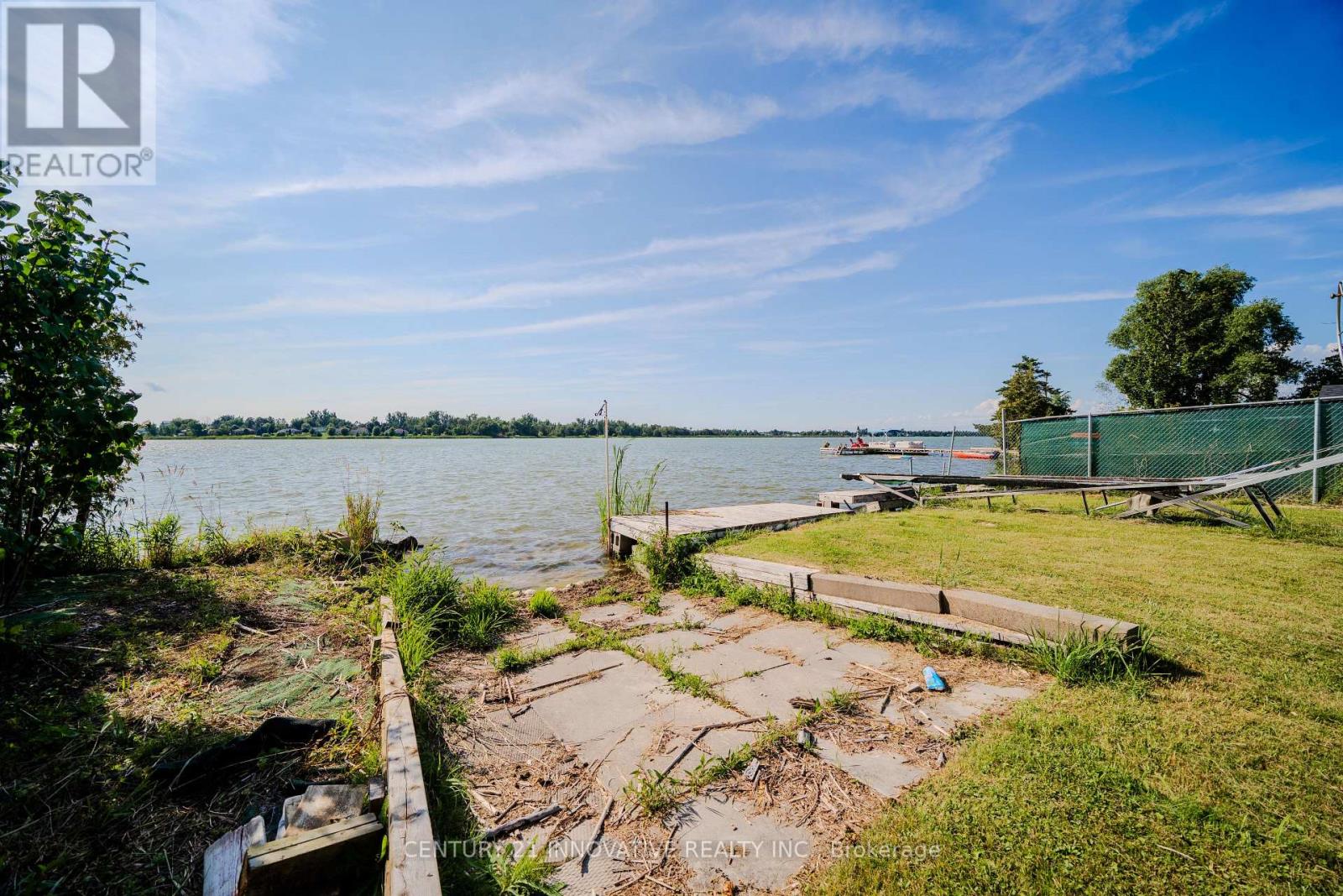 73 Loon Street Property Photo 48