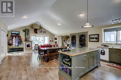 230 Ecclestone Drive Property Photo 11