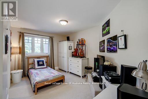230 Ecclestone Drive Property Photo 18