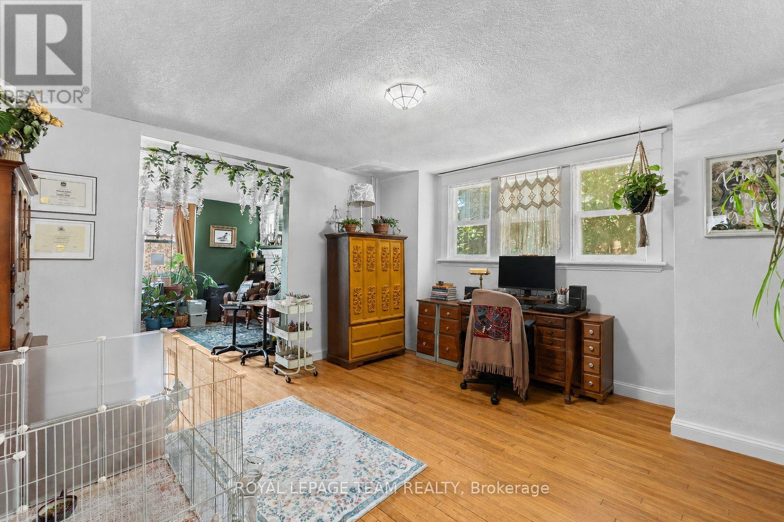 229 Cecelia Street Property Photo 11