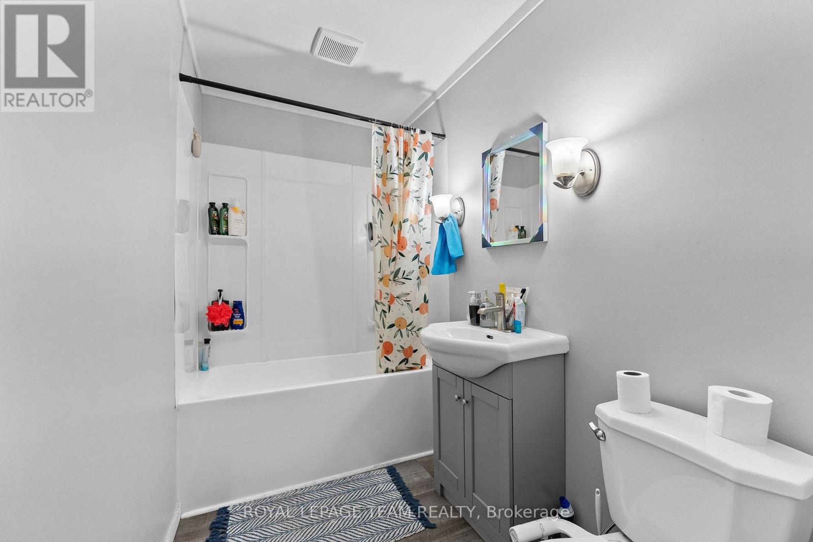 229 Cecelia Street Property Photo 21