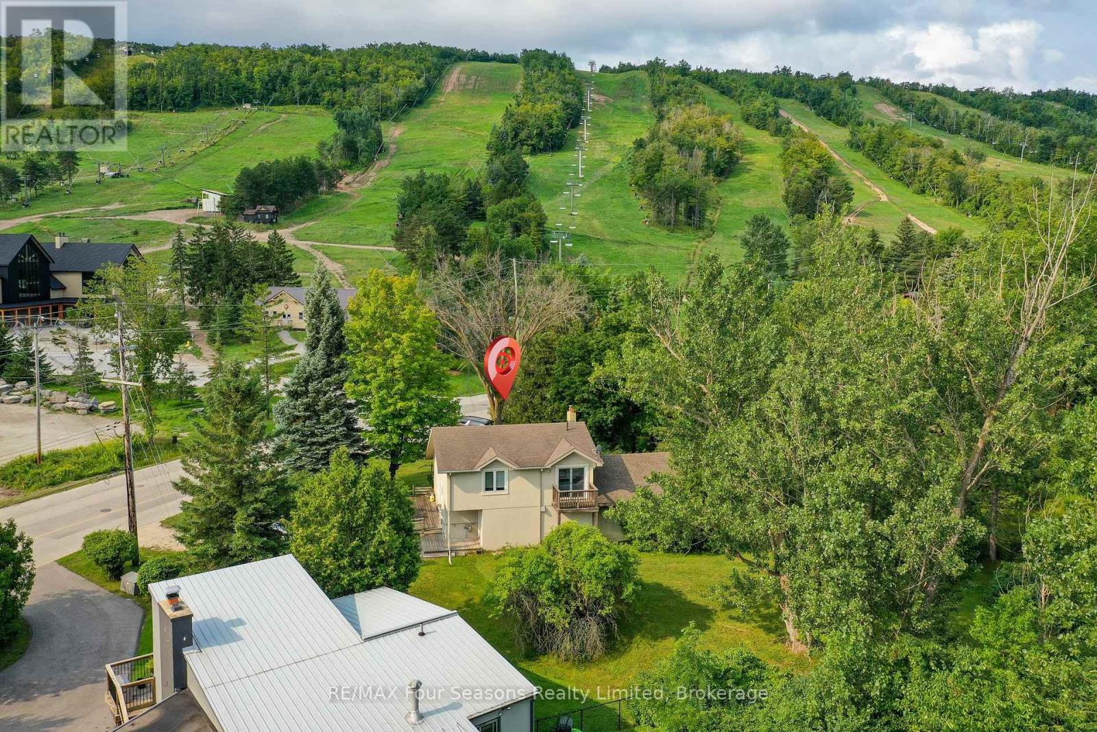 163 Craigleith Road Property Photo 3