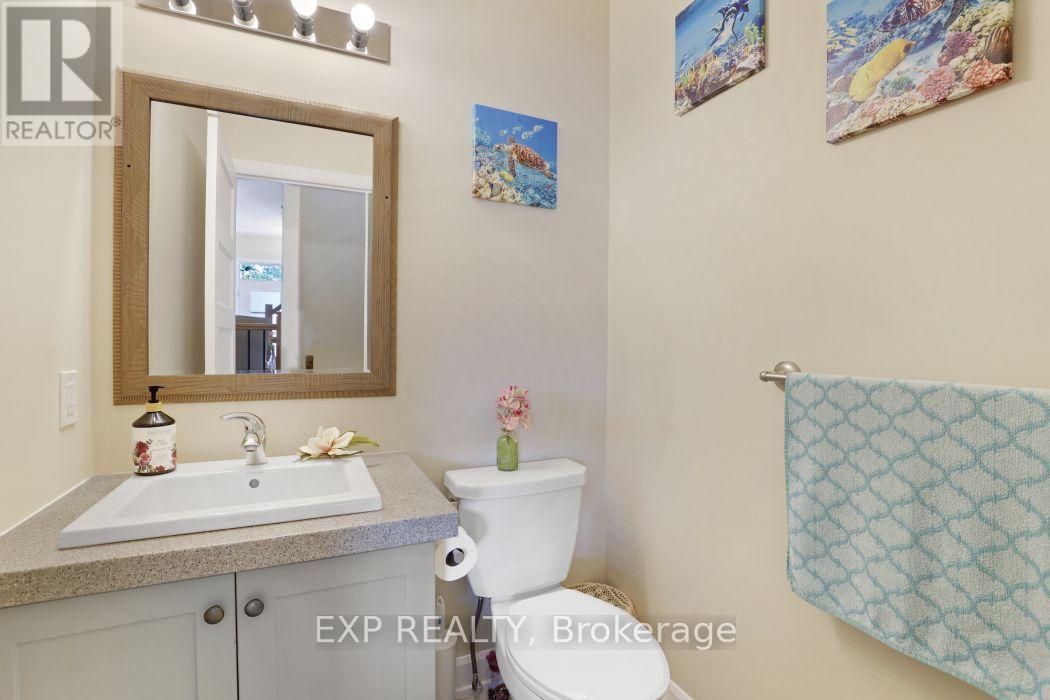 225 Sunset Crescent Property Photo 20