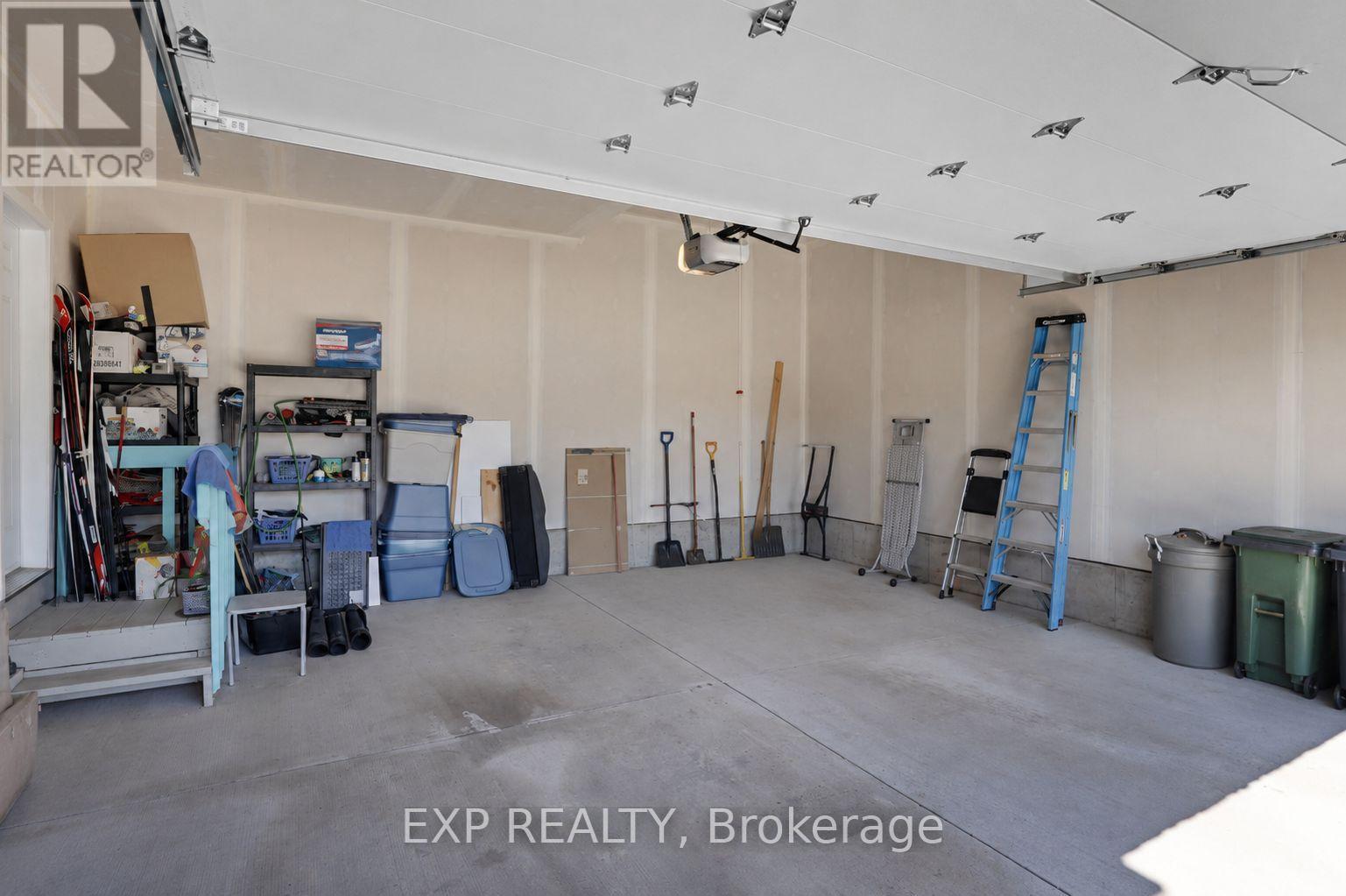225 Sunset Crescent Property Photo 39