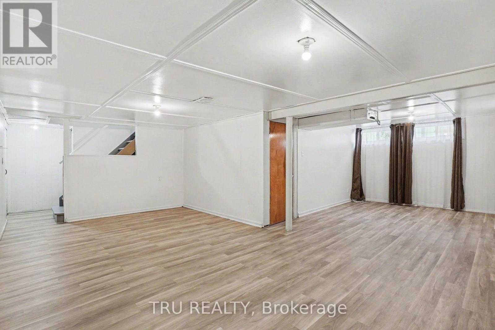 1908 Saunderson Drive Property Photo 23