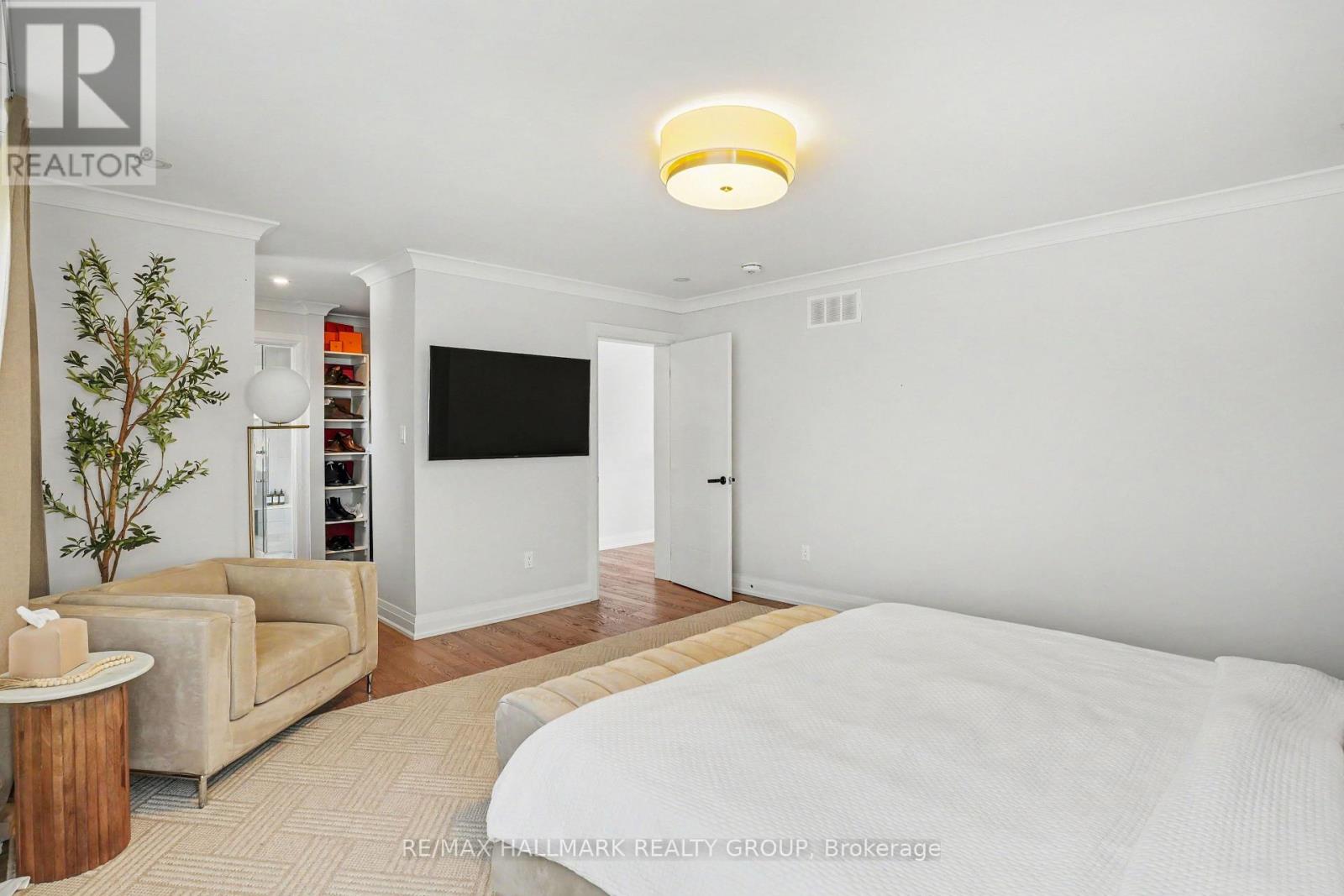75 St Claire Avenue Property Photo 16
