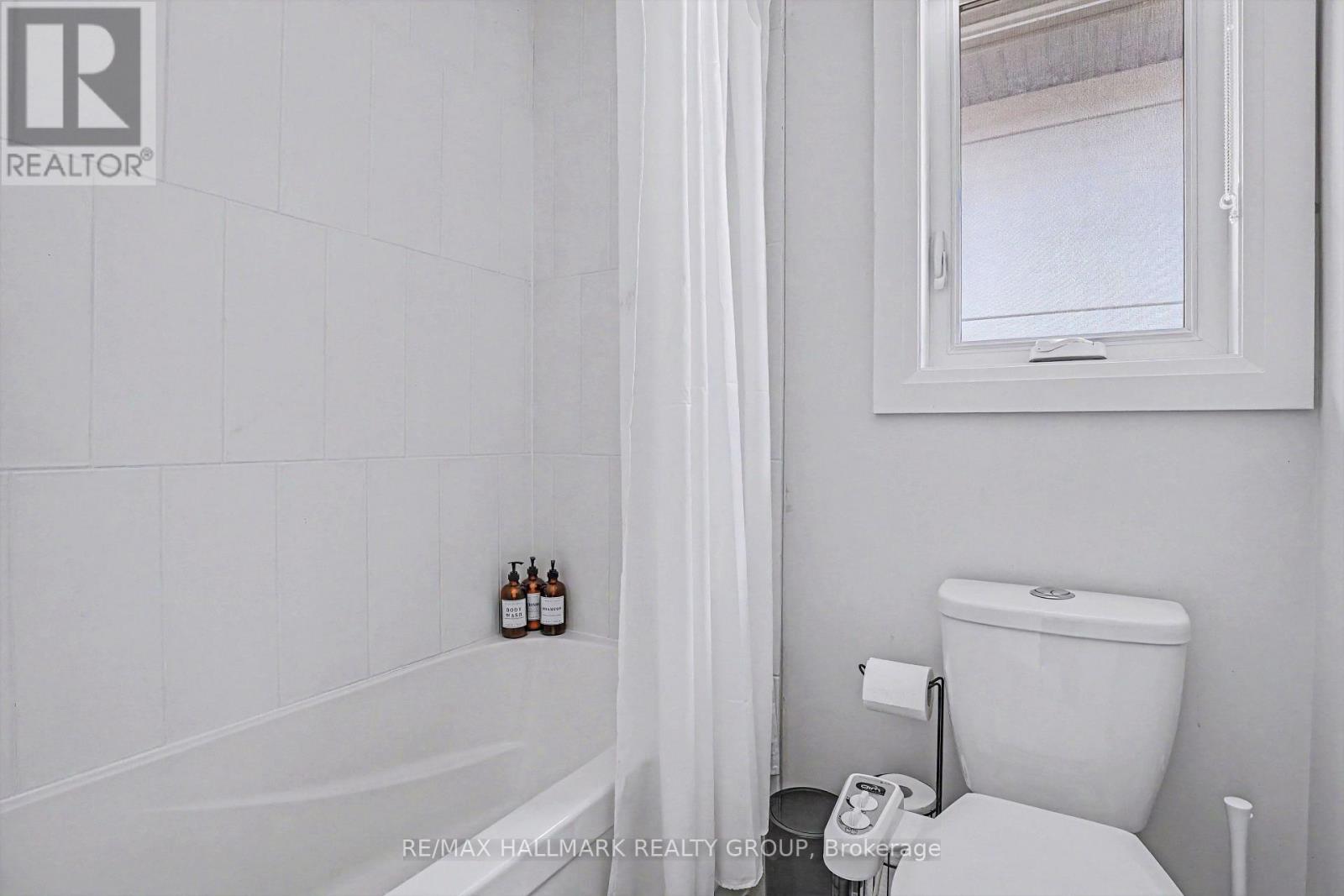 75 St Claire Avenue Property Photo 26