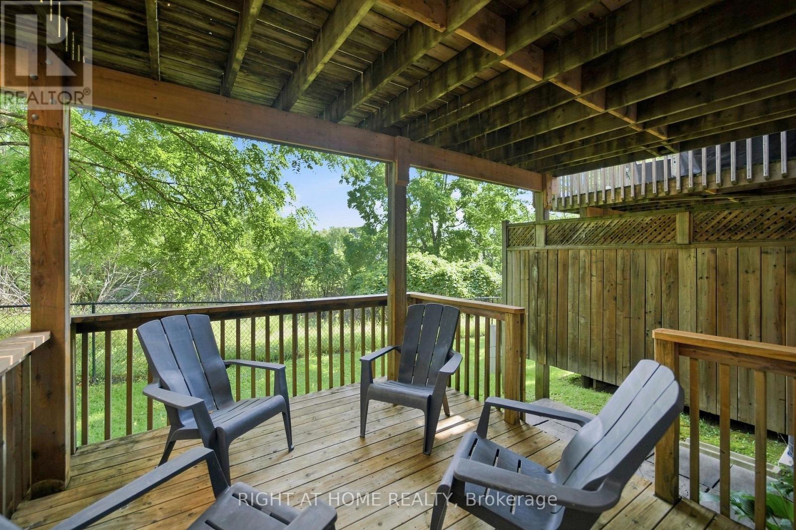 7 - 582 Hyde Park Road Property Photo 26