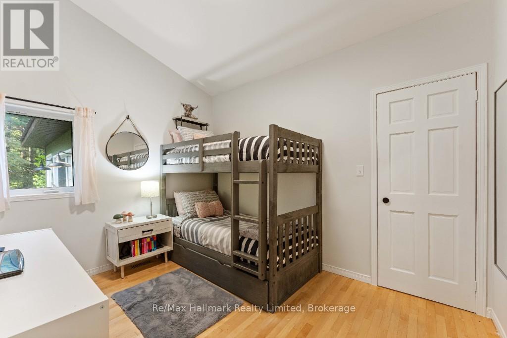X13681720 Property Photo 24