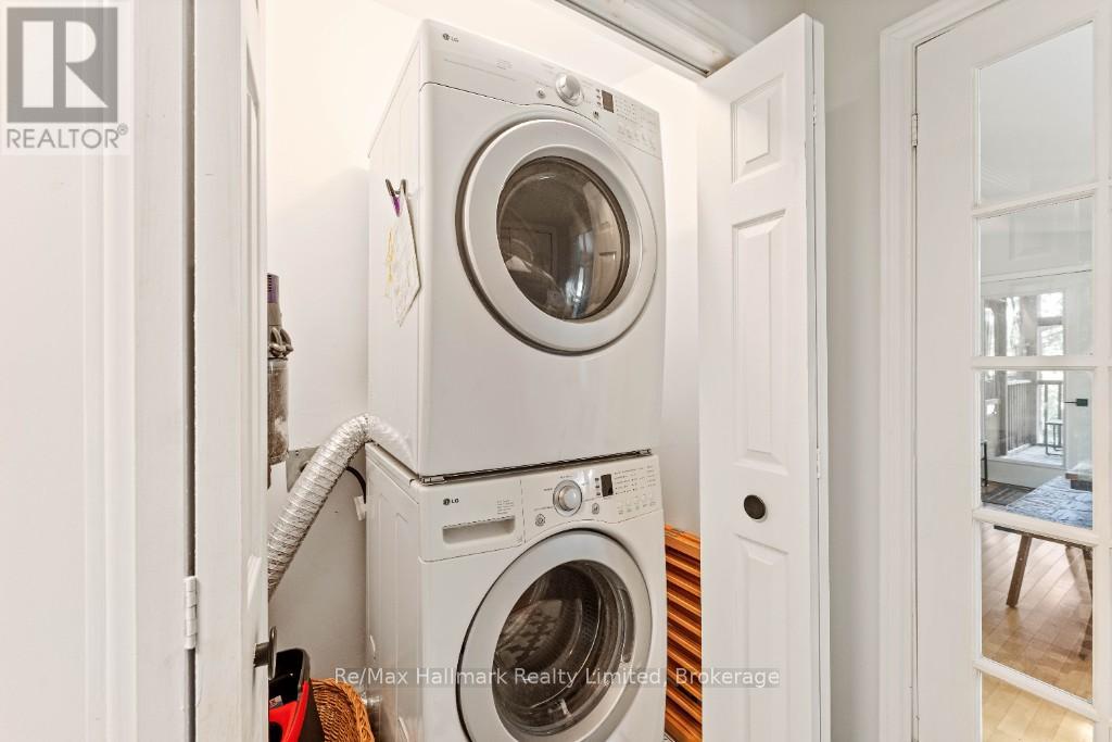 X13681720 Property Photo 28