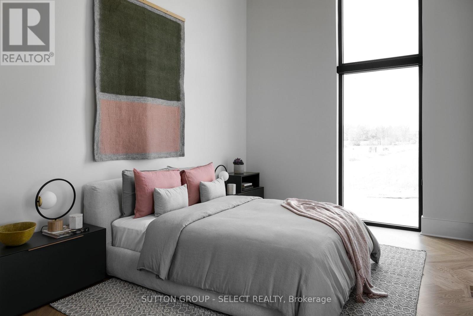 2564 Woodhull Road Property Photo 23