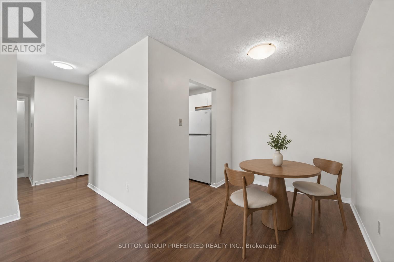 52 - 136 Conway Drive Property Photo 4