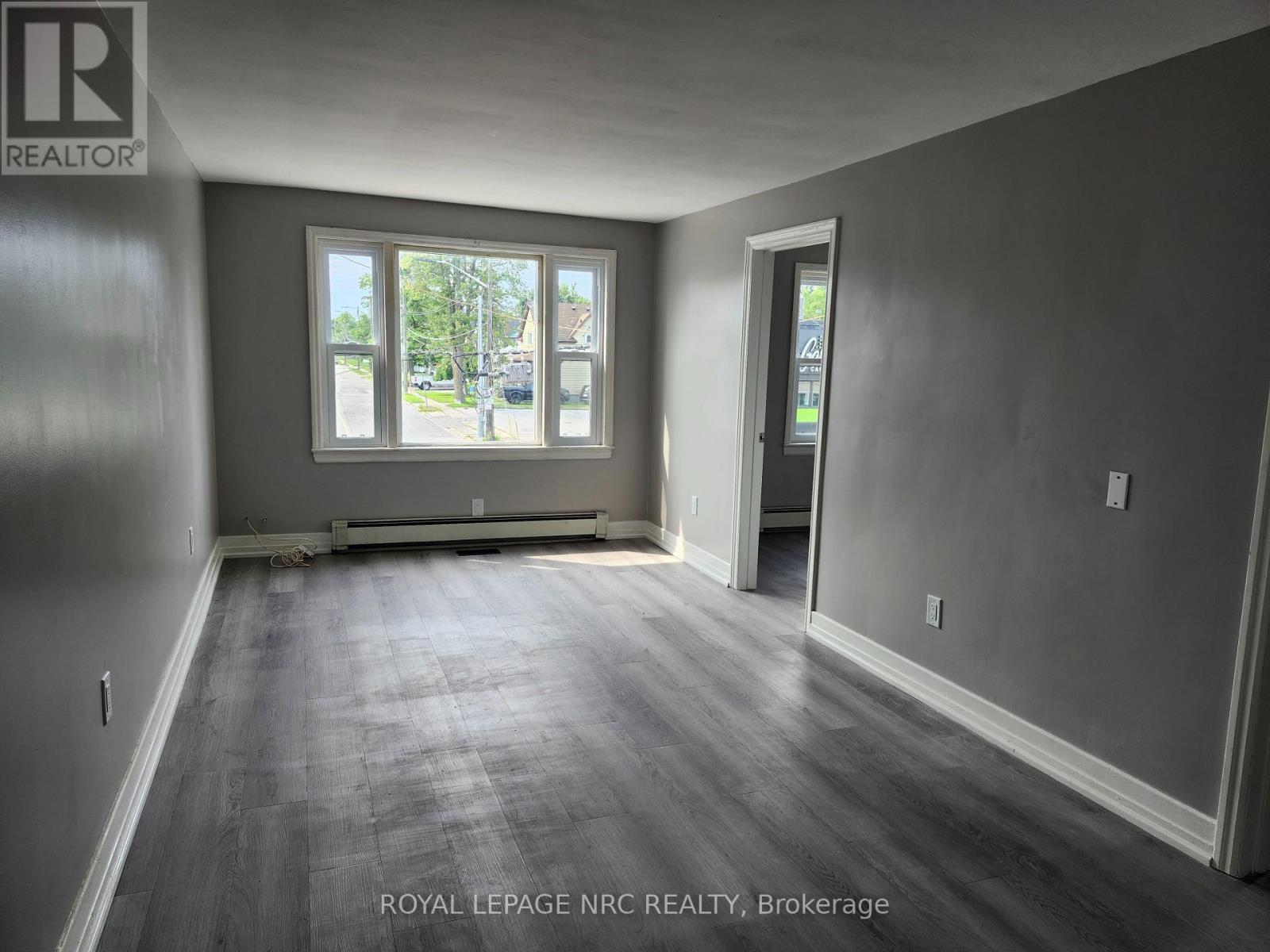 1 - 476 East Main Street Property Photo 2
