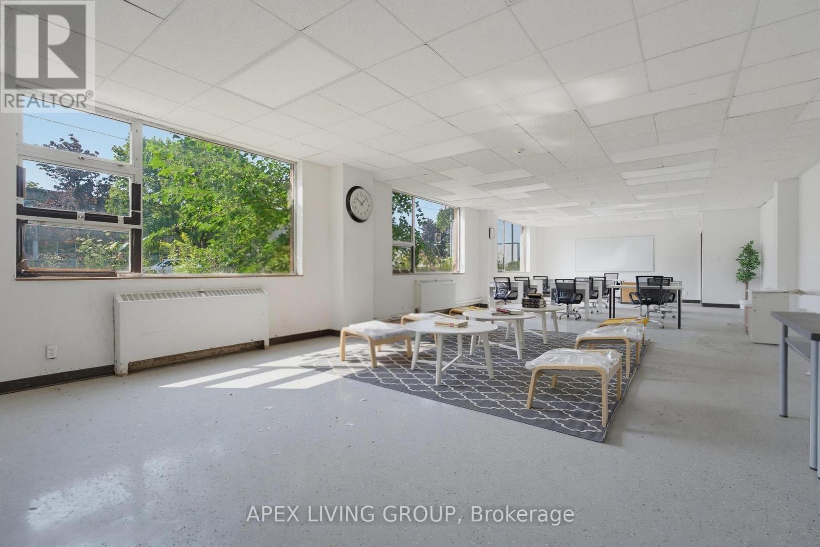 424 Quebec Avenue Property Photo 11