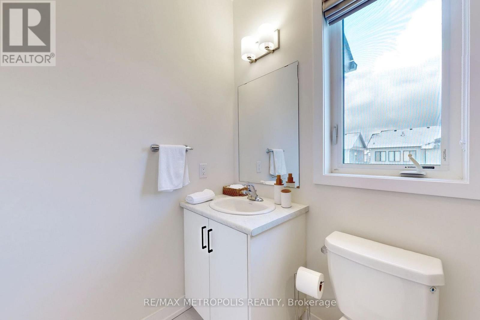 104 Stoneleigh Drive Property Photo 31