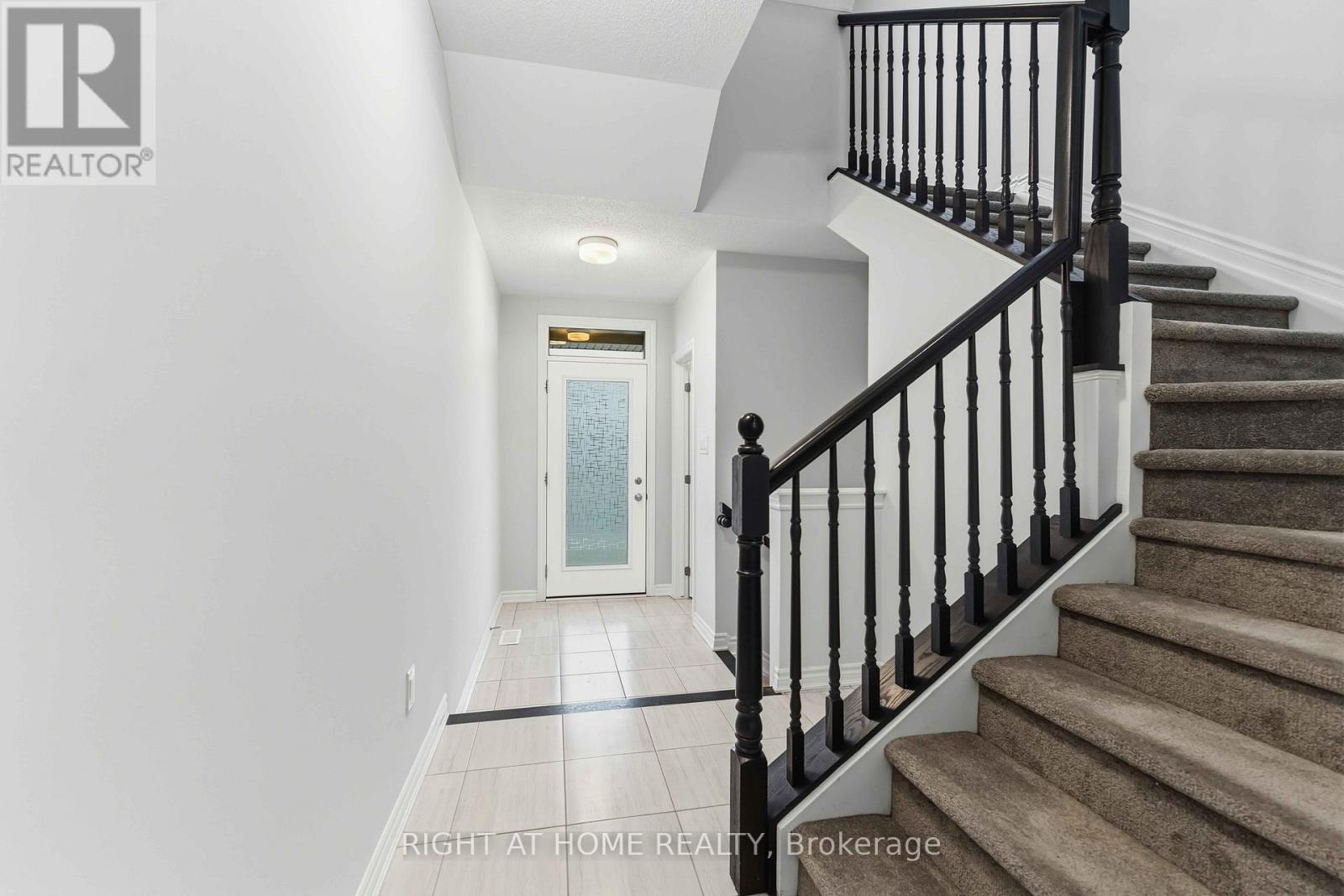 709 Derreen Avenue Property Photo 3