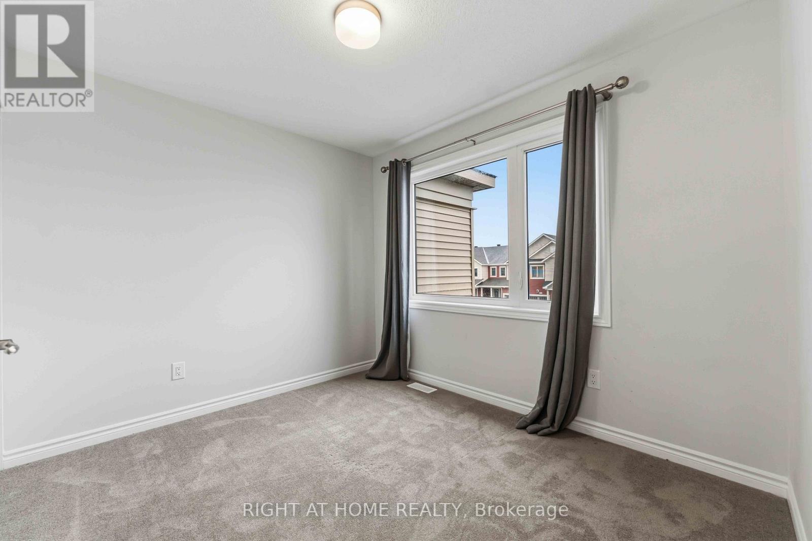 709 Derreen Avenue Property Photo 20