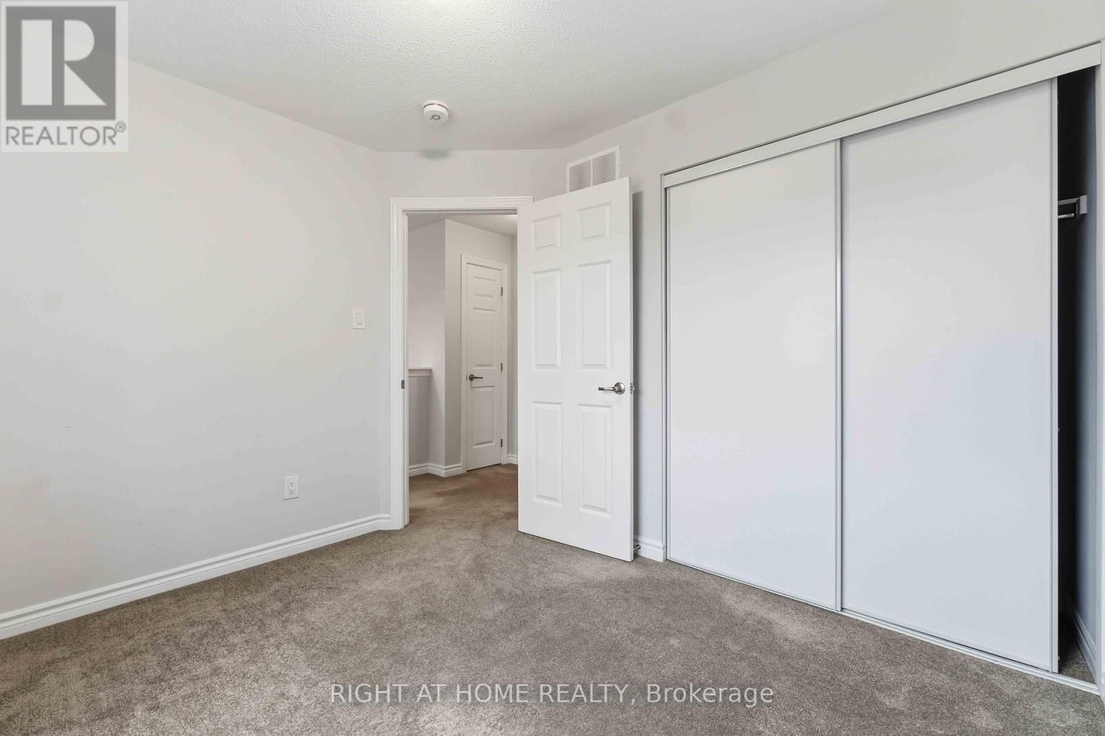 709 Derreen Avenue Property Photo 21