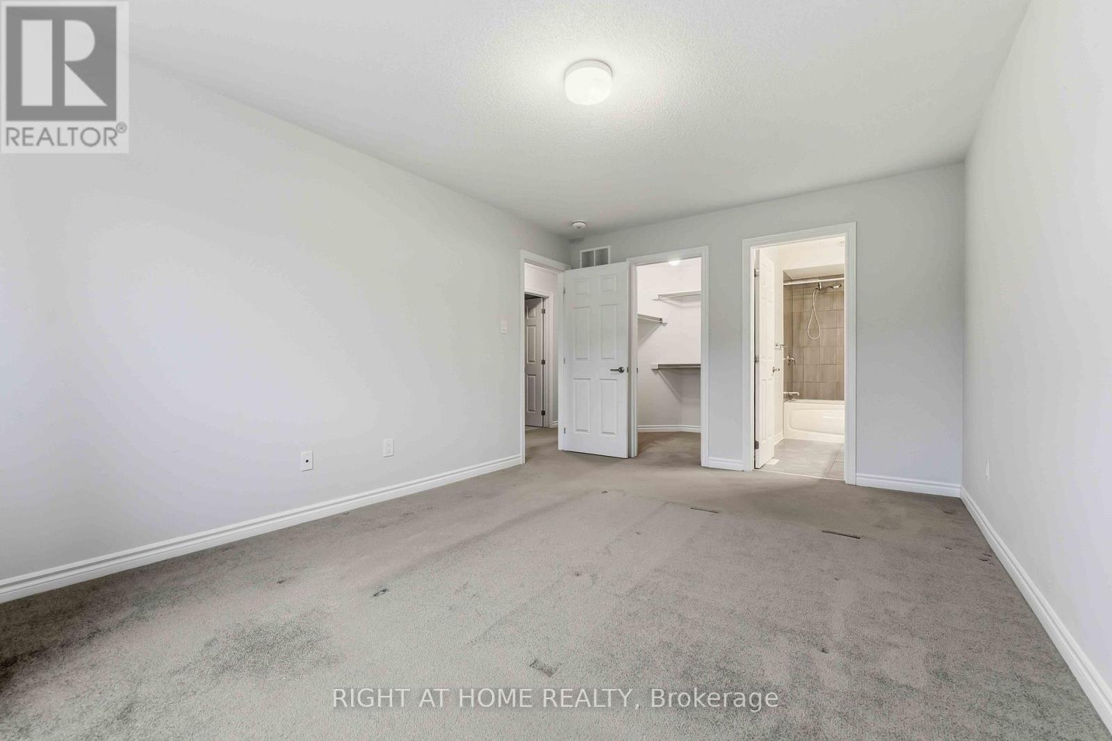 709 Derreen Avenue Property Photo 28