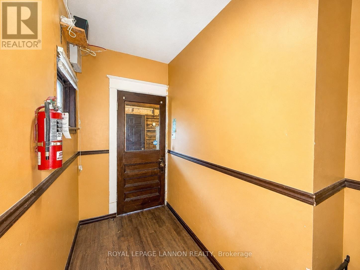 345 Syndicate Avenue N Property Photo 4