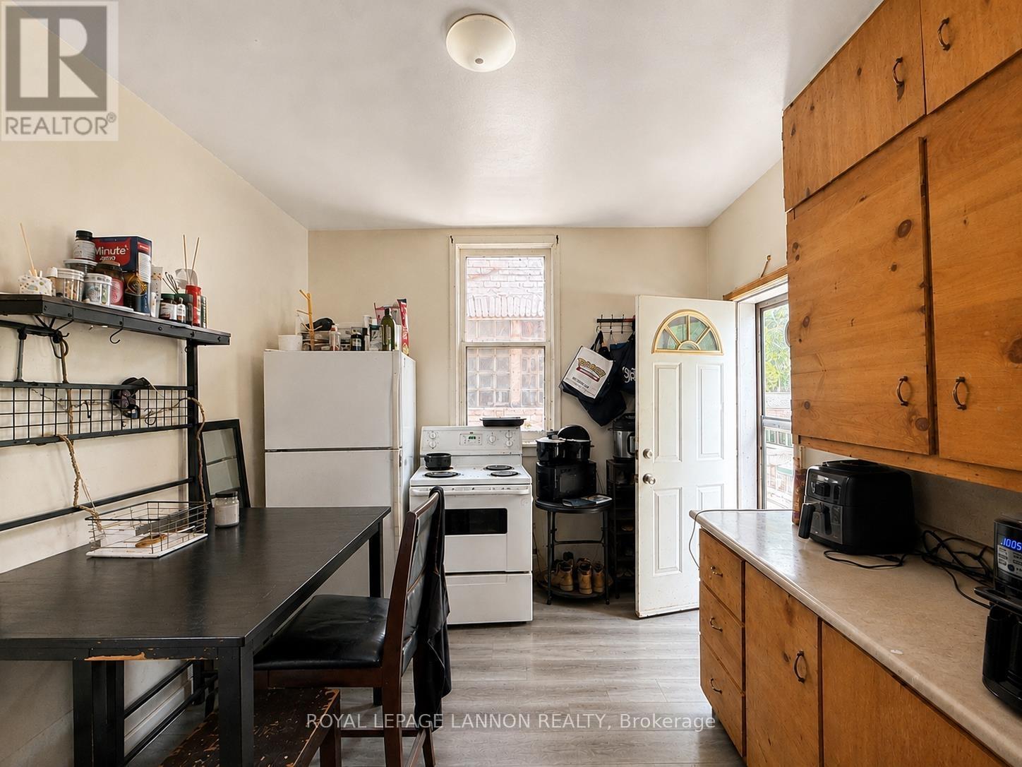 345 Syndicate Avenue N Property Photo 7