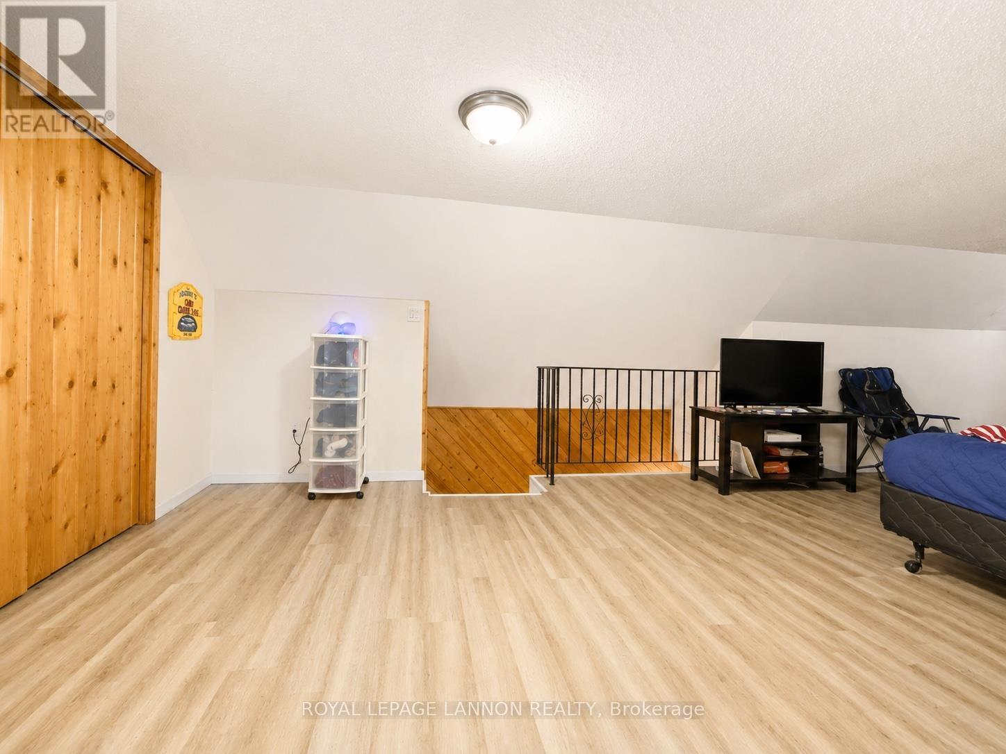 345 Syndicate Avenue N Property Photo 24