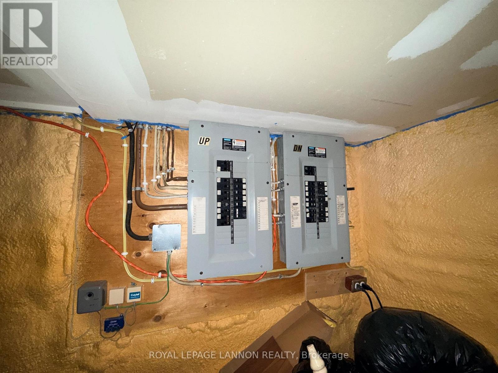 345 Syndicate Avenue N Property Photo 28