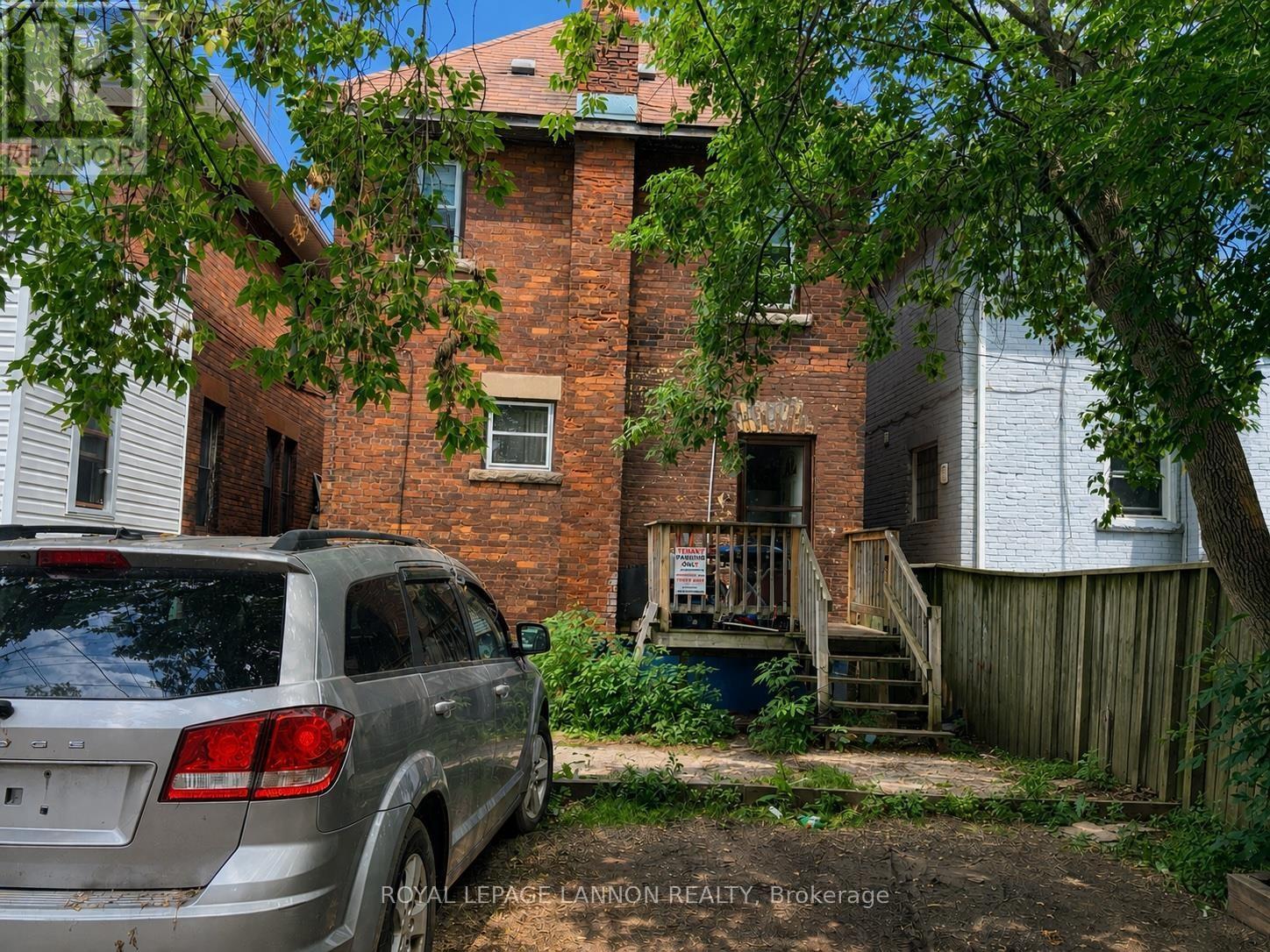 345 Syndicate Avenue N Property Photo 30
