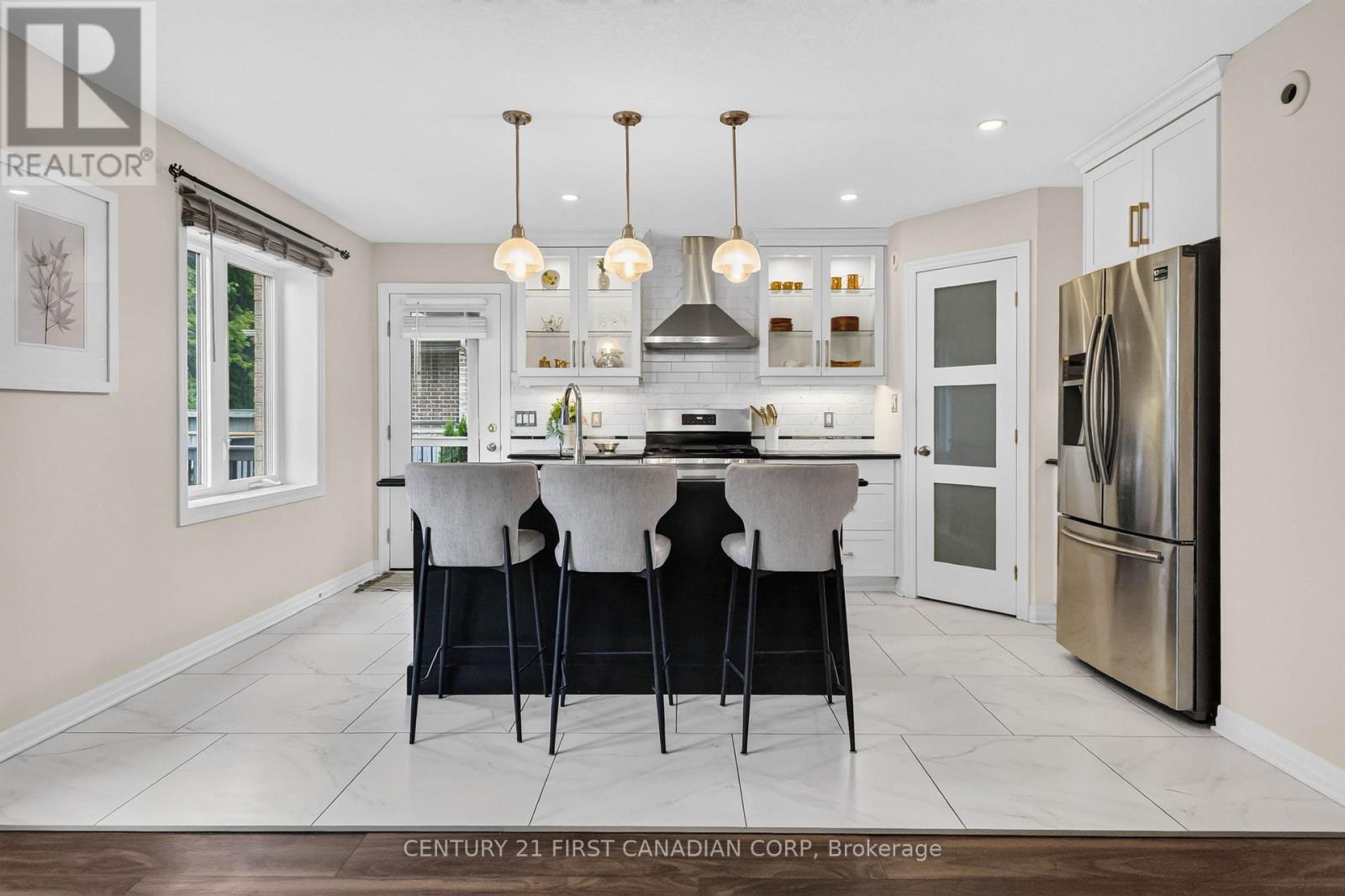 10 Birchall Lane Property Photo 19