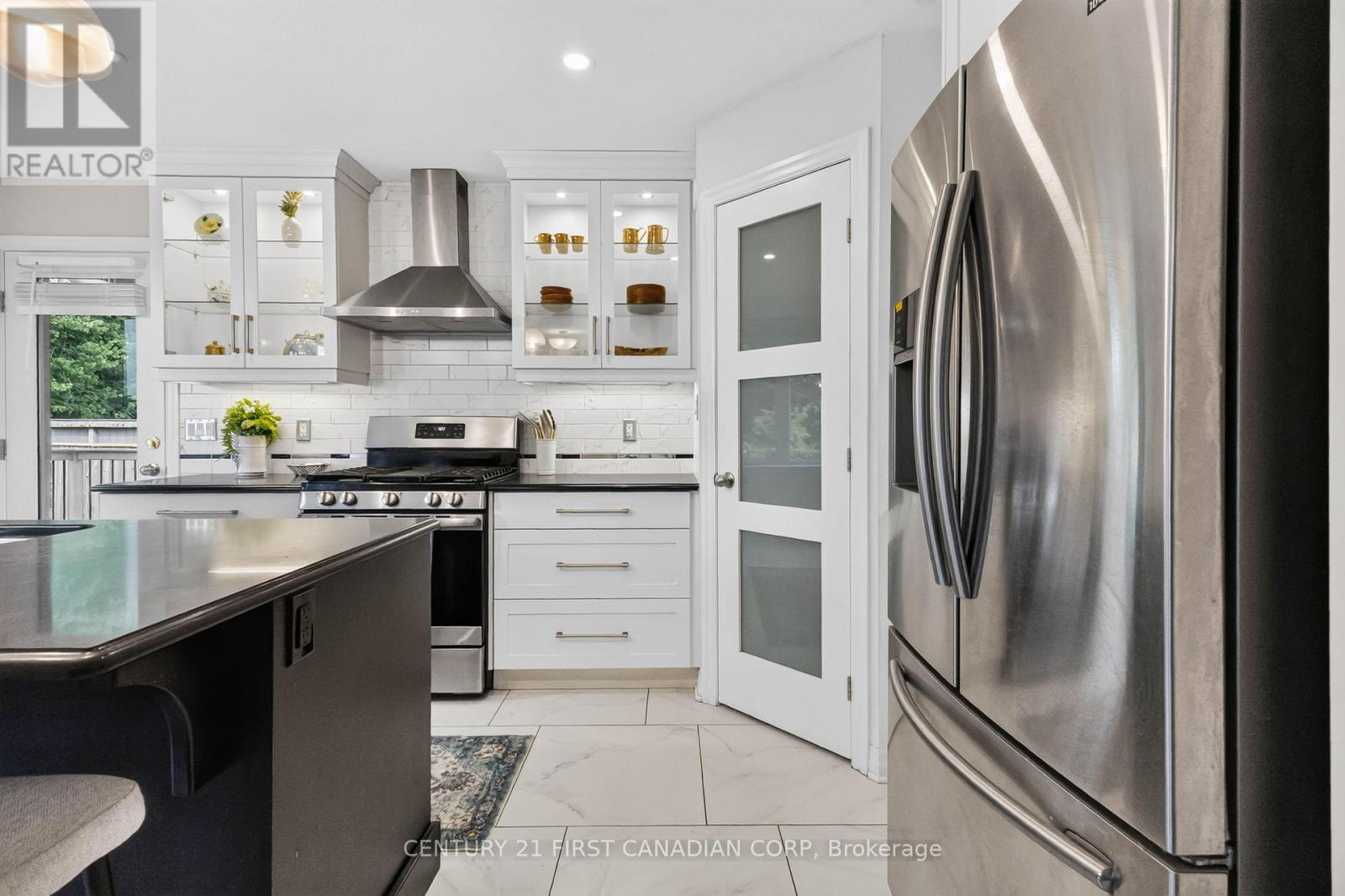 10 Birchall Lane Property Photo 22