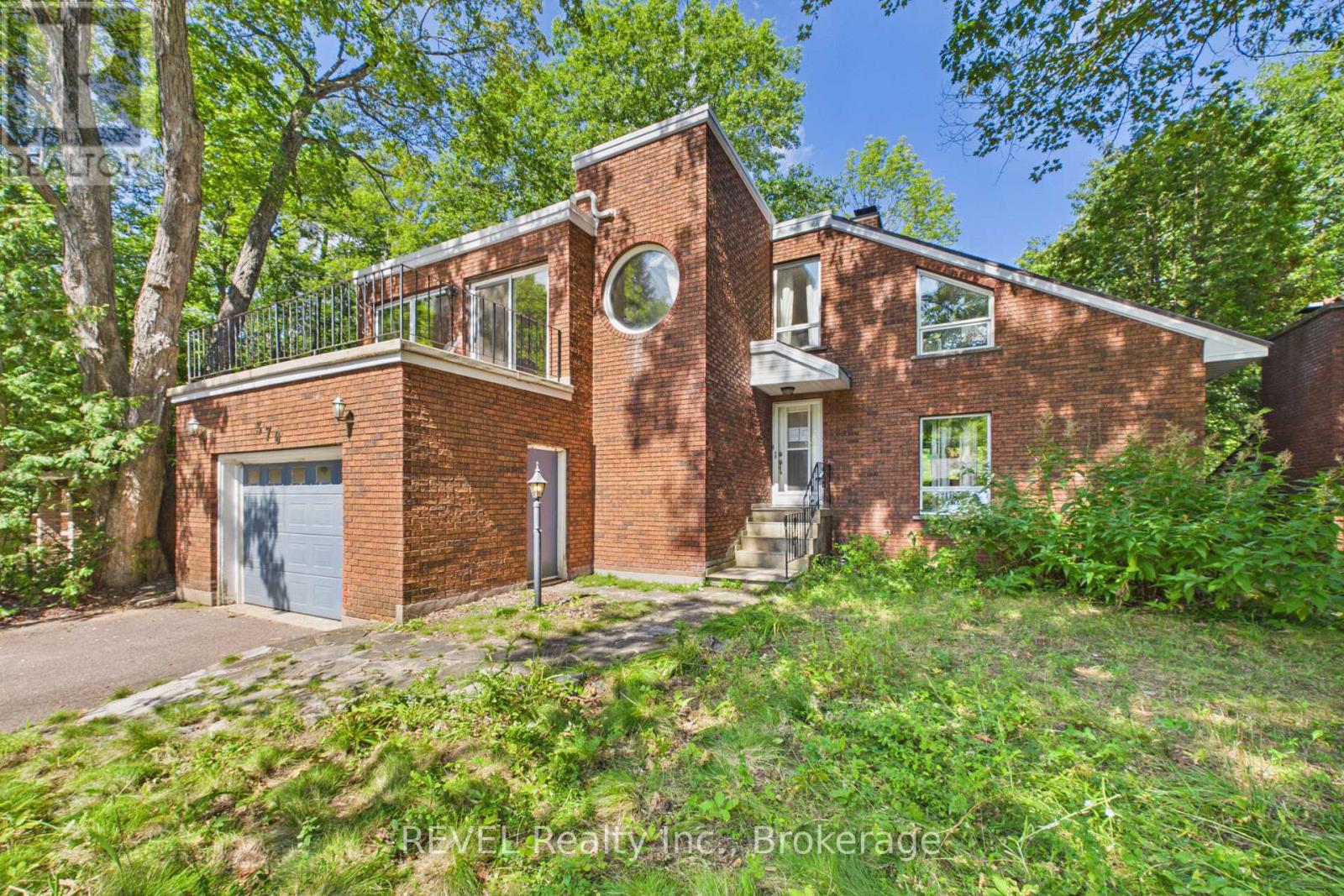 370 Segwun Boulevard Property Photo 3