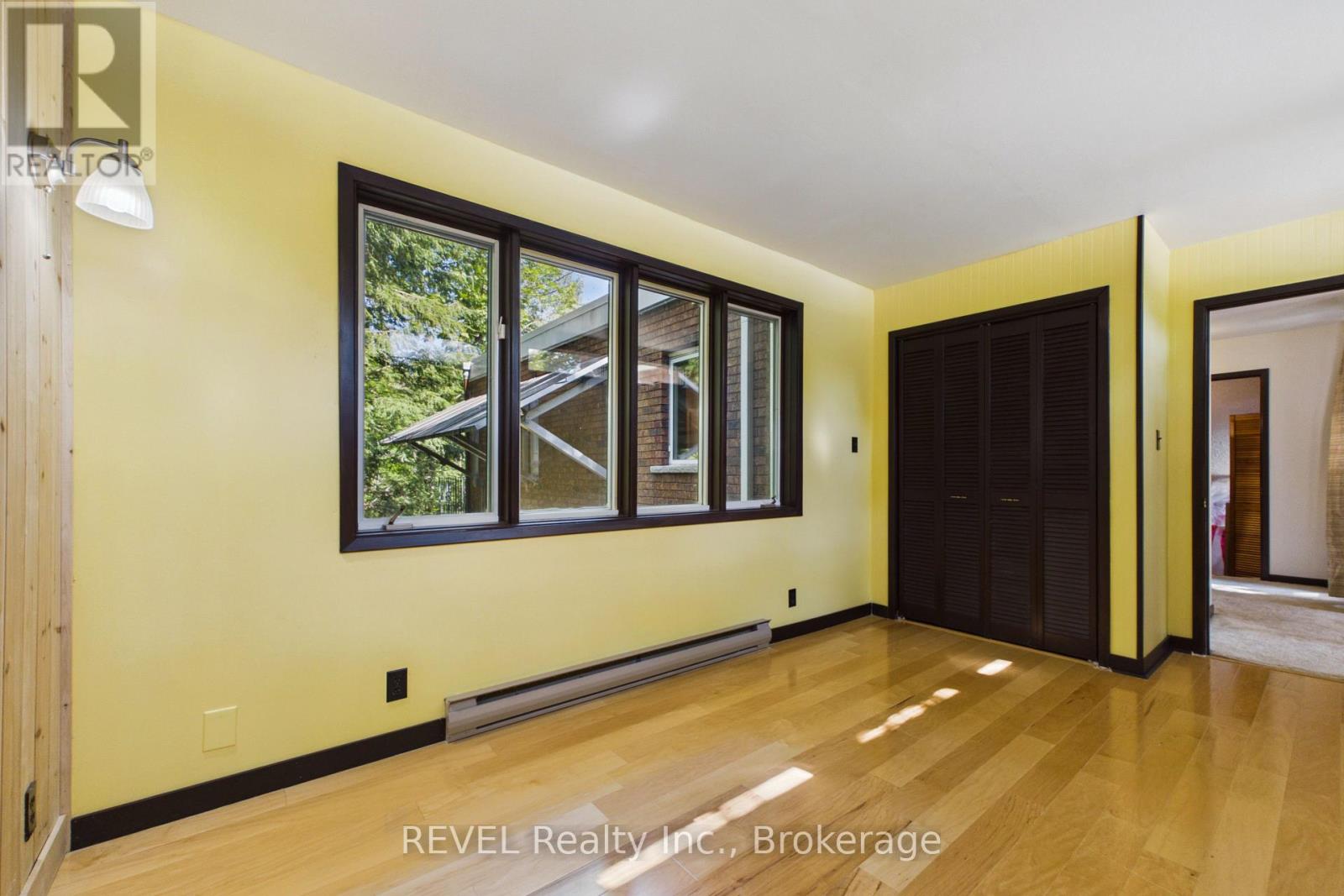370 Segwun Boulevard Property Photo 23